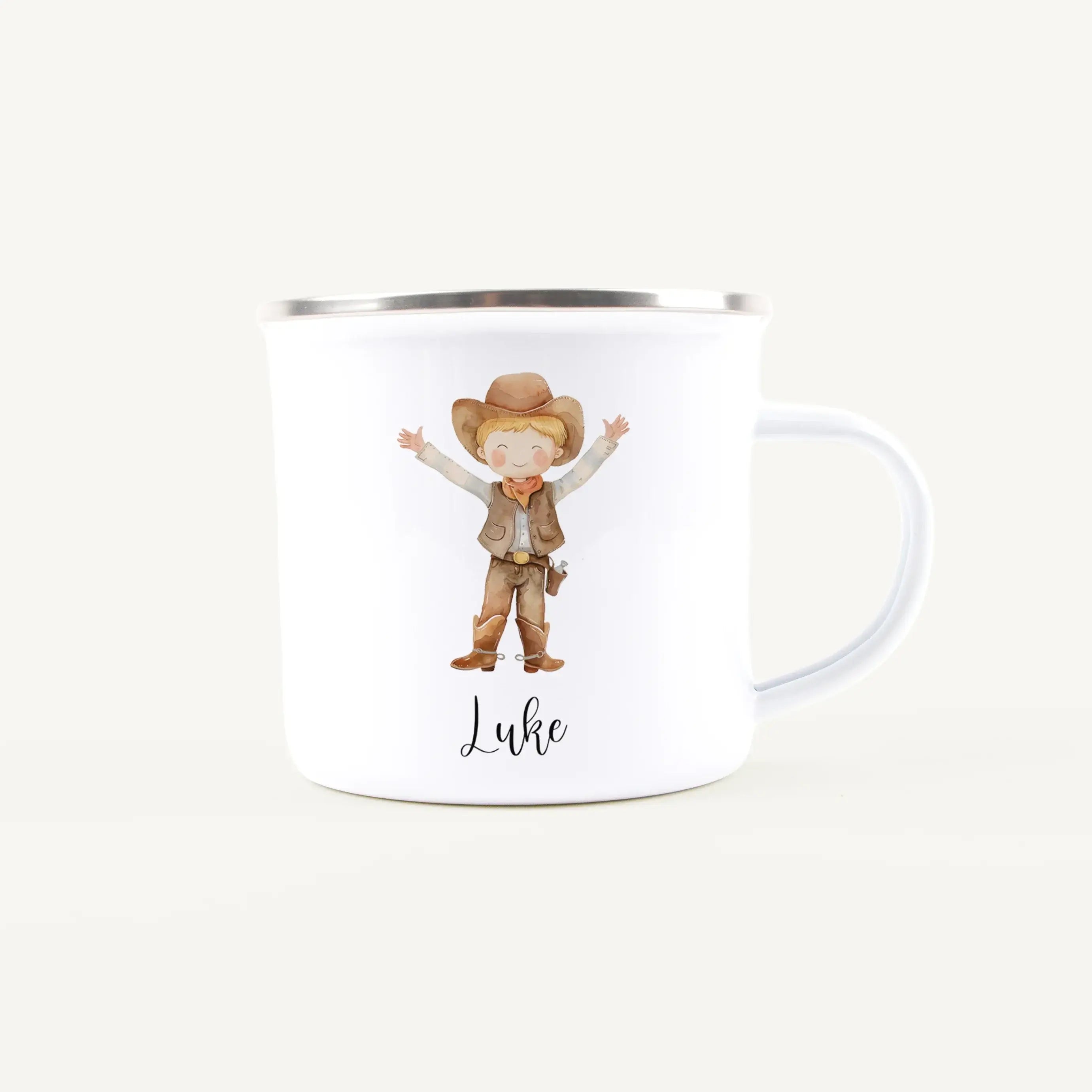 Emaille Tasse Cowboy-Emaille Tasse-famprints-Diese Emaille Tasse Cowboy von famprints ist mehr als nur ein Trinkbecher – sie ist ein persönliches Geschenk mit Charakter. Das liebevoll illustrierte Cowboy-Motiv im sanften Aquarellstil spricht Kinder ebenso