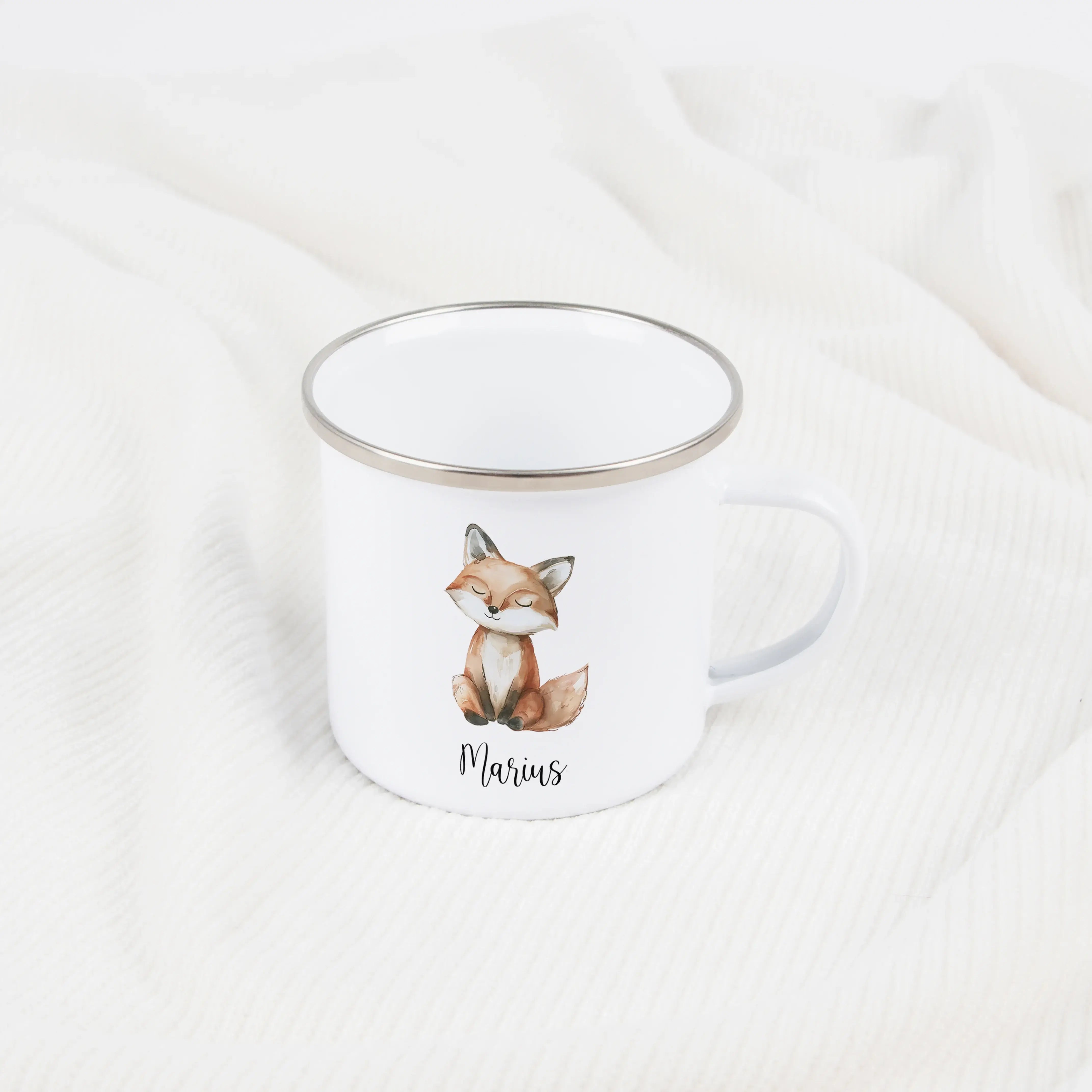 Emaille Tasse Fuchs-Emaille Tasse-famprints-Die Emaille Tasse Fuchs von famprints verwandelt kleine Alltagsmomente in persönliche Glücksaugenblicke. Mit ihren liebevoll gestalteten Aquarell-Fuchsillustrationen wird sie schnell zur neuen Lieblingstasse für