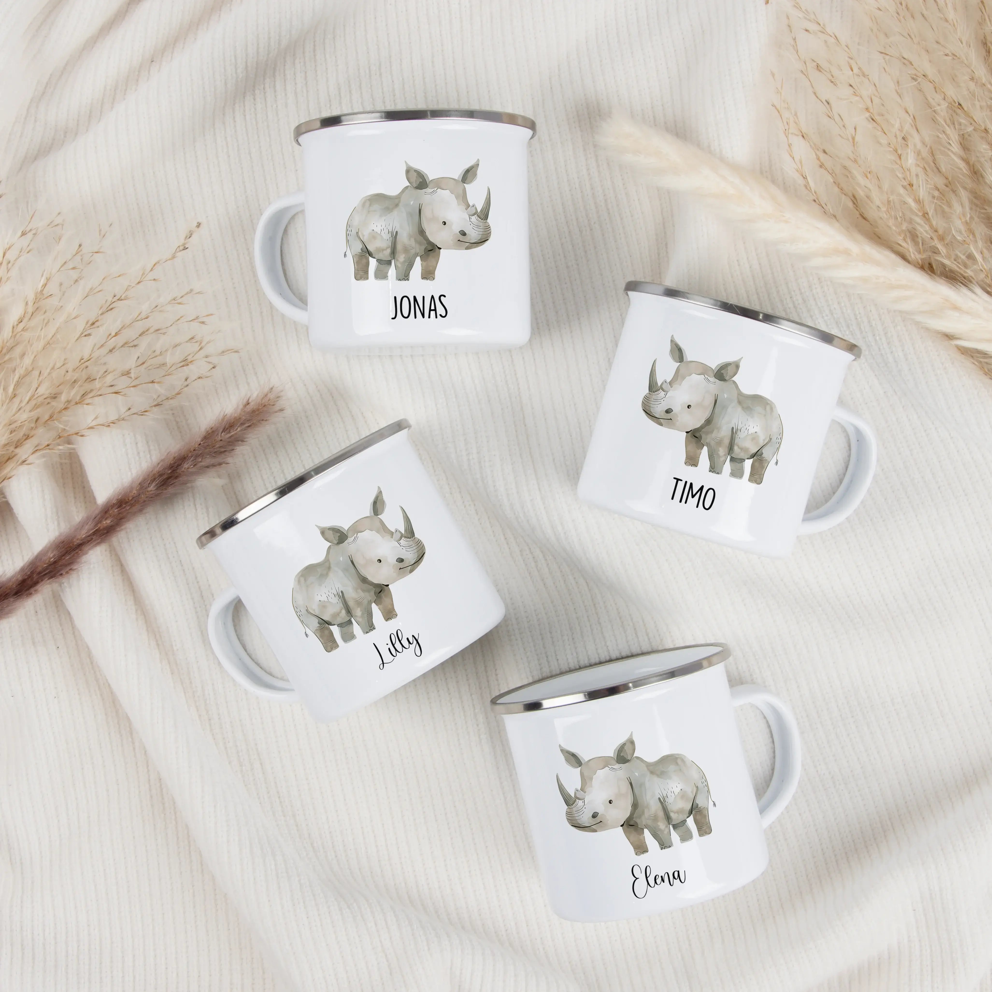 Emaille Tasse Nashorn-Emaille Tasse-famprints-Die Emaille Tasse Nashorn von famprints ist mehr als nur eine Kindertasse – sie ist ein persönliches Lieblingsstück für den Alltag. Das liebevoll illustrierte Nashorn-Motiv spricht Kinder sofort an und macht j