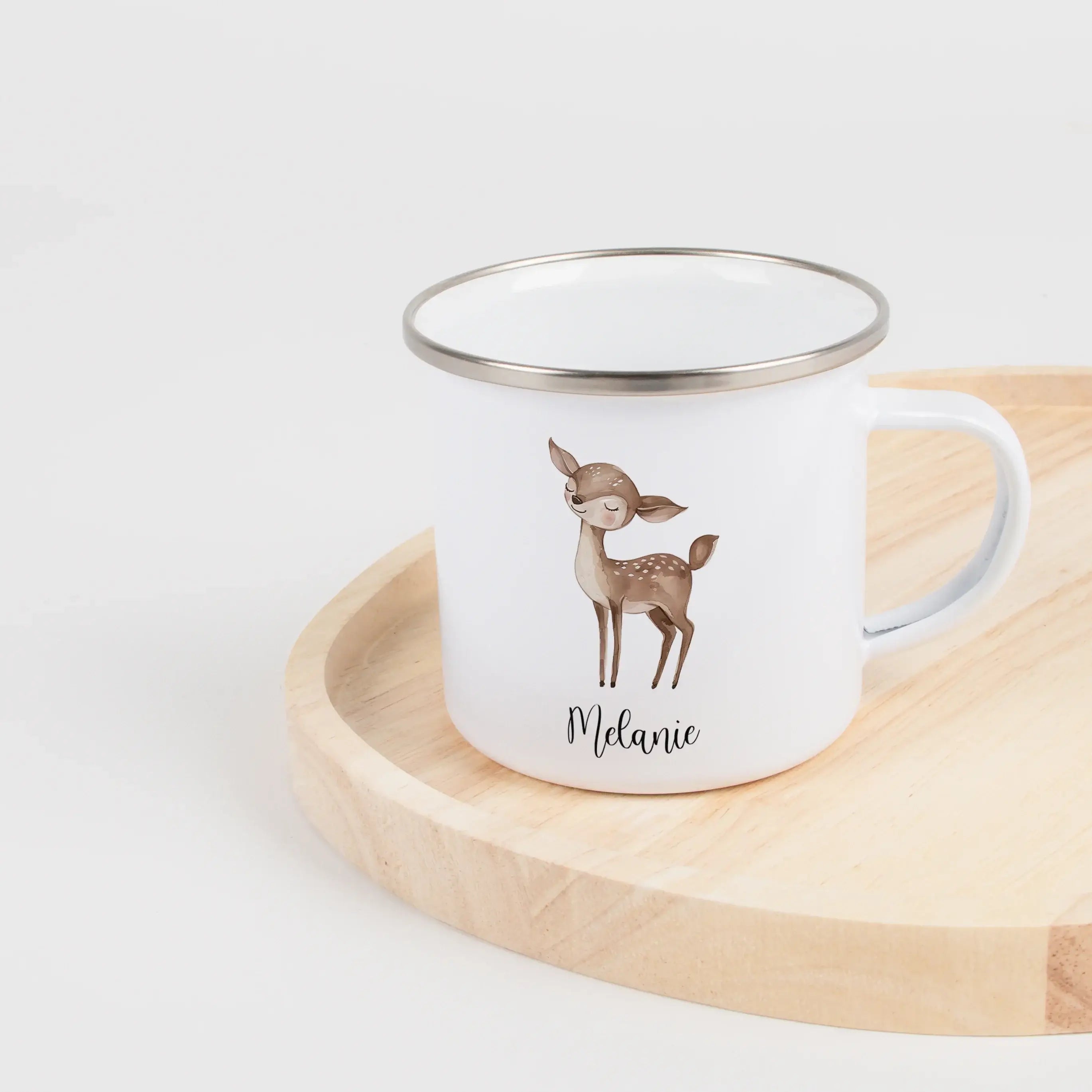 Emaille Tasse Reh-Emaille Tasse-famprints-Die Emaille Tasse Reh von famprints ist ein liebevolles Geschenk für Kinder, das jeden Schluck zu einem kleinen Glücksmoment macht. Das sanfte Reh-Motiv in Aquarell-Optik wirkt warmherzig und passt perfekt zu eine