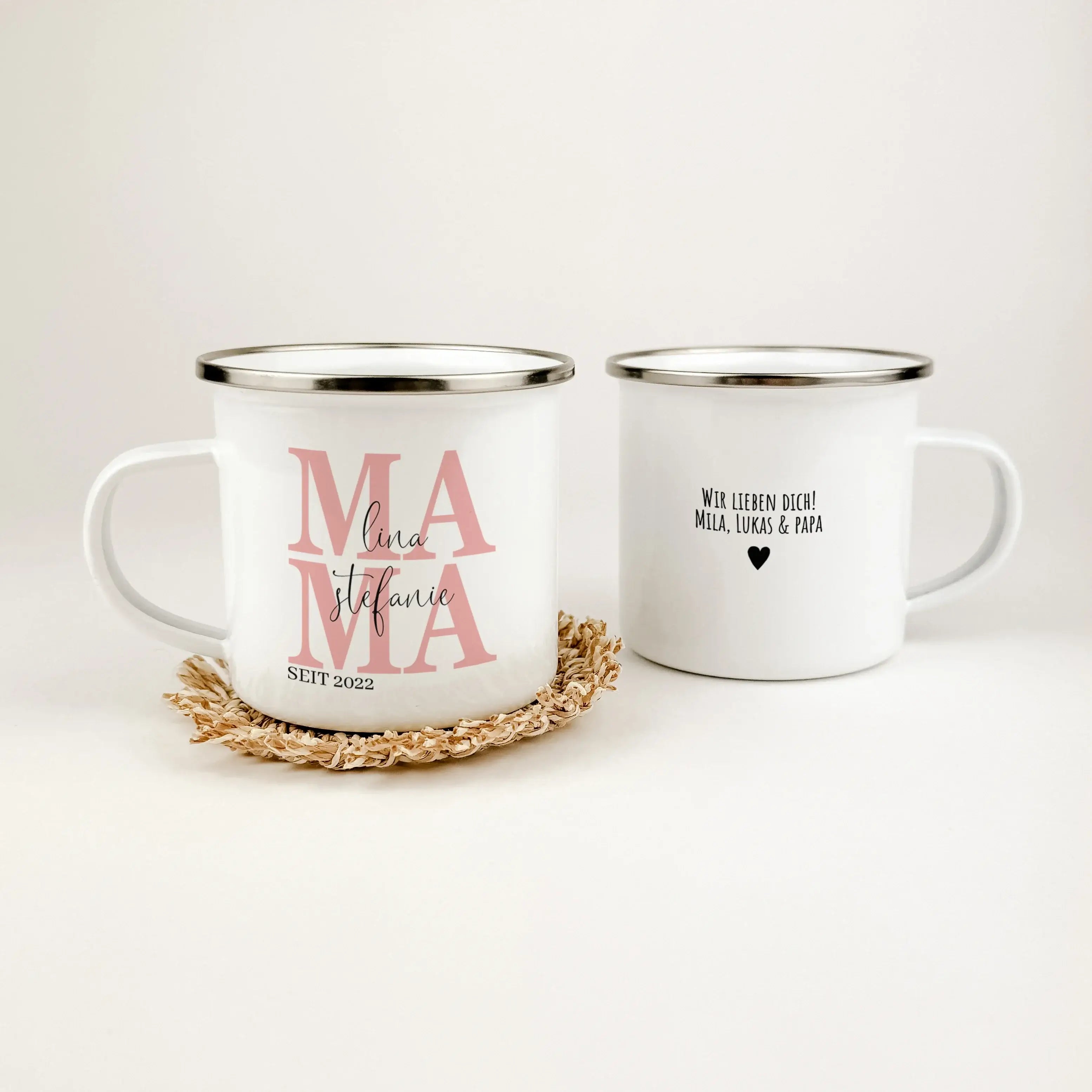 Emaille Tasse Mama seit - Emaille Tasse - famprints - Entdecke die perfekte Art, deiner Mama zu zeigen, wie viel sie dir bedeutet – mit unserer personalisierten Emaille Tasse „Mama seit“. Diese Tasse ist nicht nur ein praktisches Alltagsobjekt, sondern ei