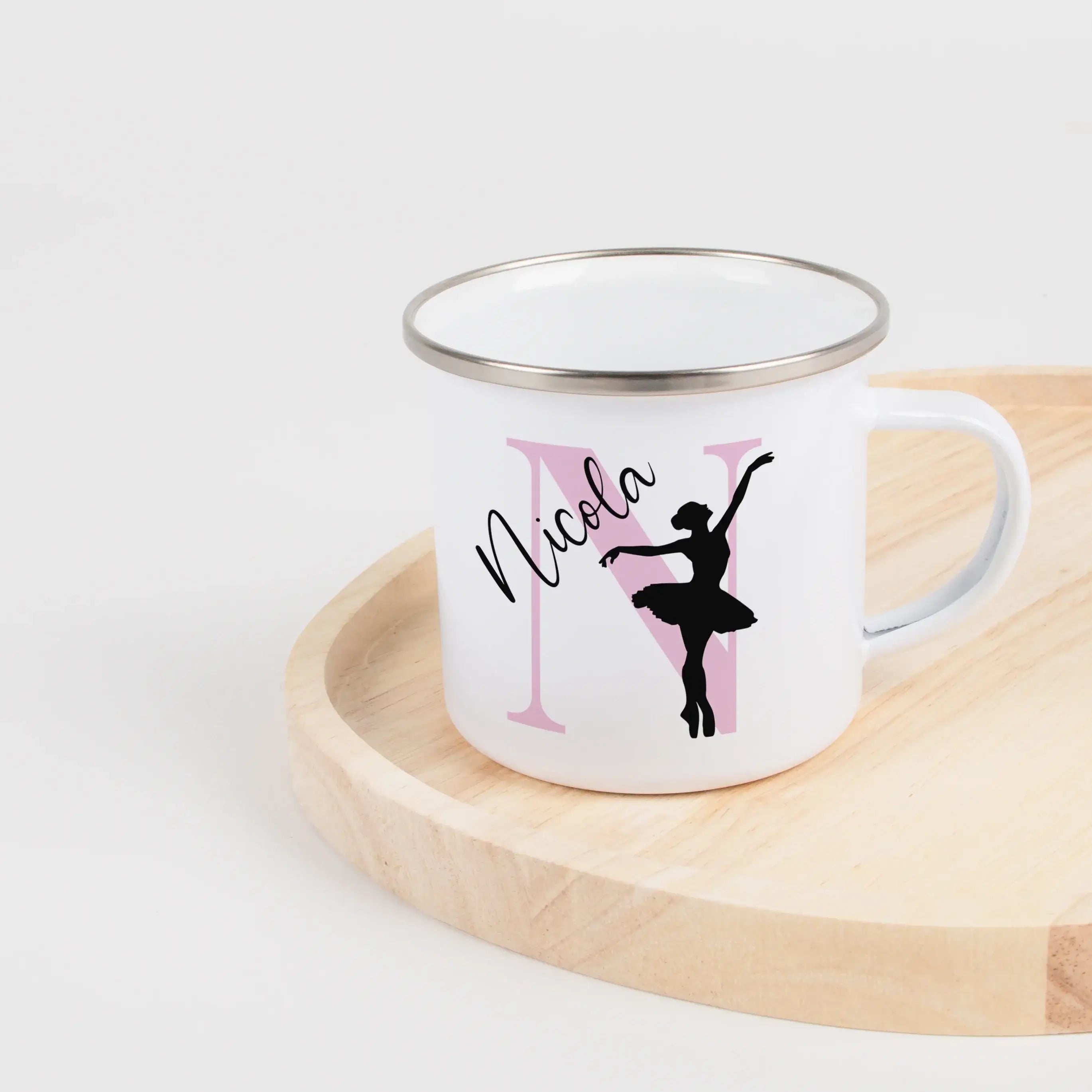 Emaille Tasse mit Namen Ballett-Emaille Tasse-famprints-Die Emaille Tasse mit Namen Ballett von famprints ist genau das Richtige, wenn du ein persönliches Geschenk für ein tanzbegeistertes Kind suchst oder dir selbst eine individuelle Freude machen willst