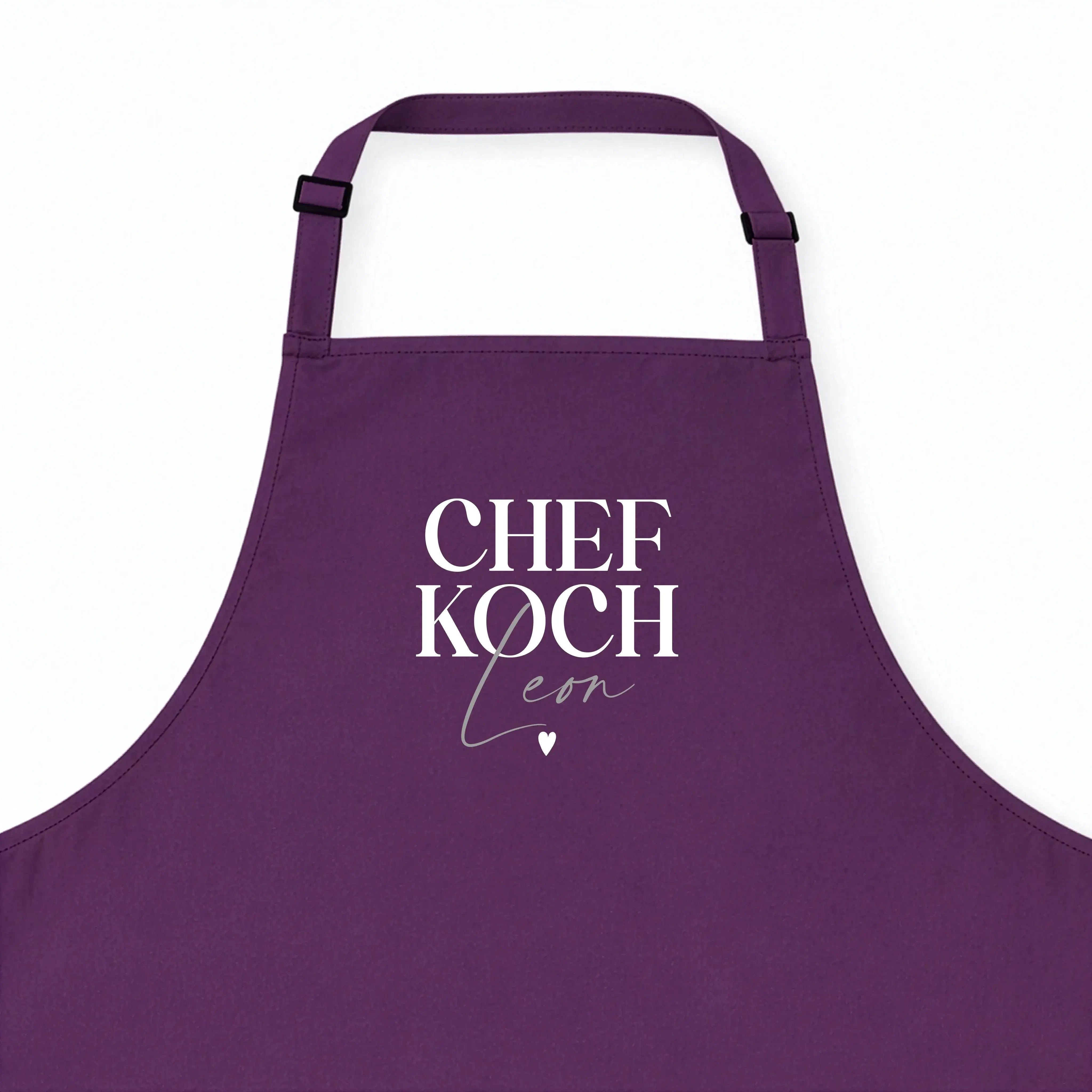 Kochschürze Chefkoch-Kochschürze-famprints-Die Kochschürze Chefkoch von famprints ist mehr als ein praktisches Küchenaccessoire. Sie wird mit deinem Wunschnamen personalisiert und verwandelt jedes Kochen in einen ganz persönlichen Moment. Der klare Schri