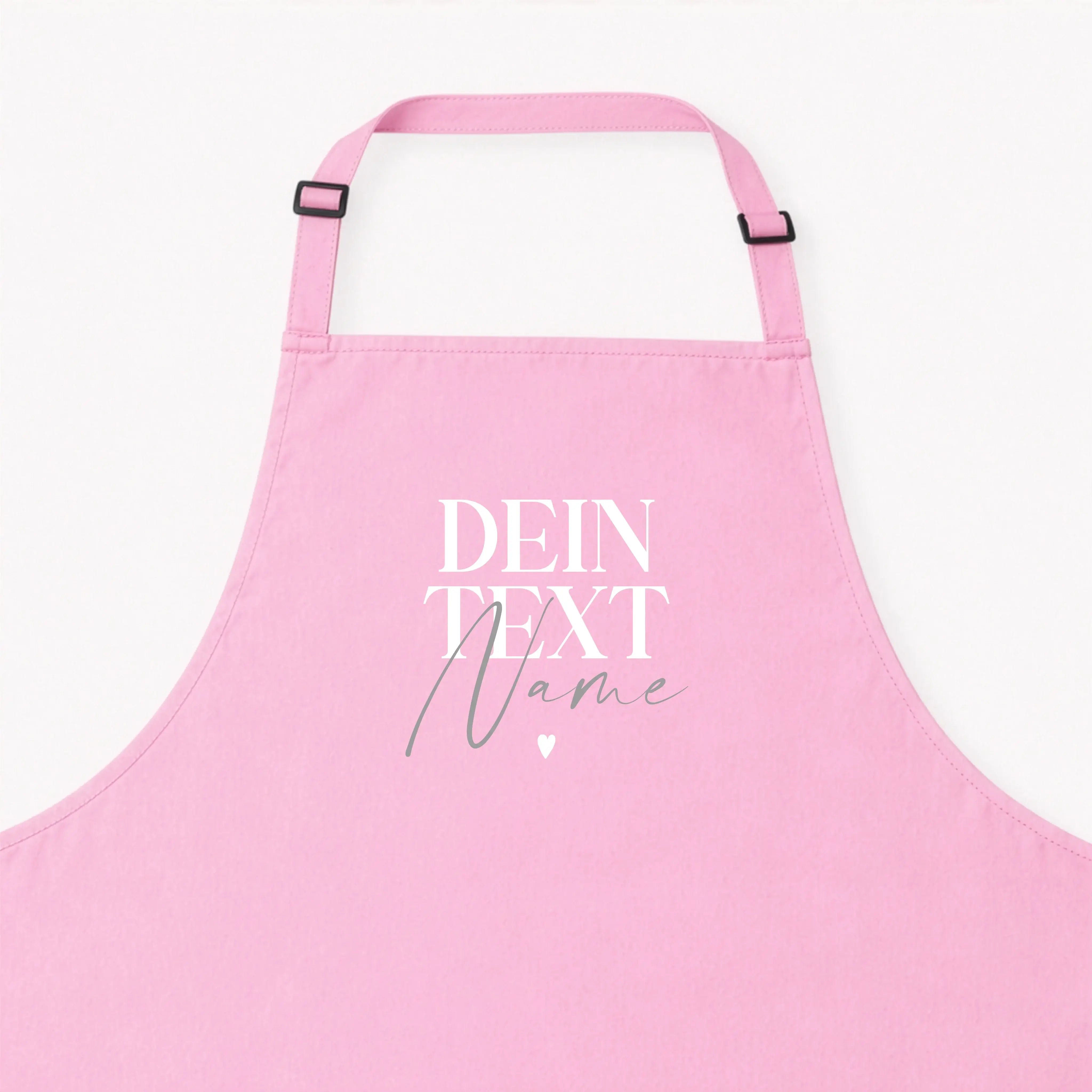 Kochschürze Dein Text-Kochschürze-famprints-Die Kochschürze Dein Text von famprints macht aus dem Kochen etwas Persönliches. Du gestaltest deine Schürze genau so, wie sie zu dir oder zur beschenkten Person passt. Ob Name, kurzer Spruch oder eine liebevoll