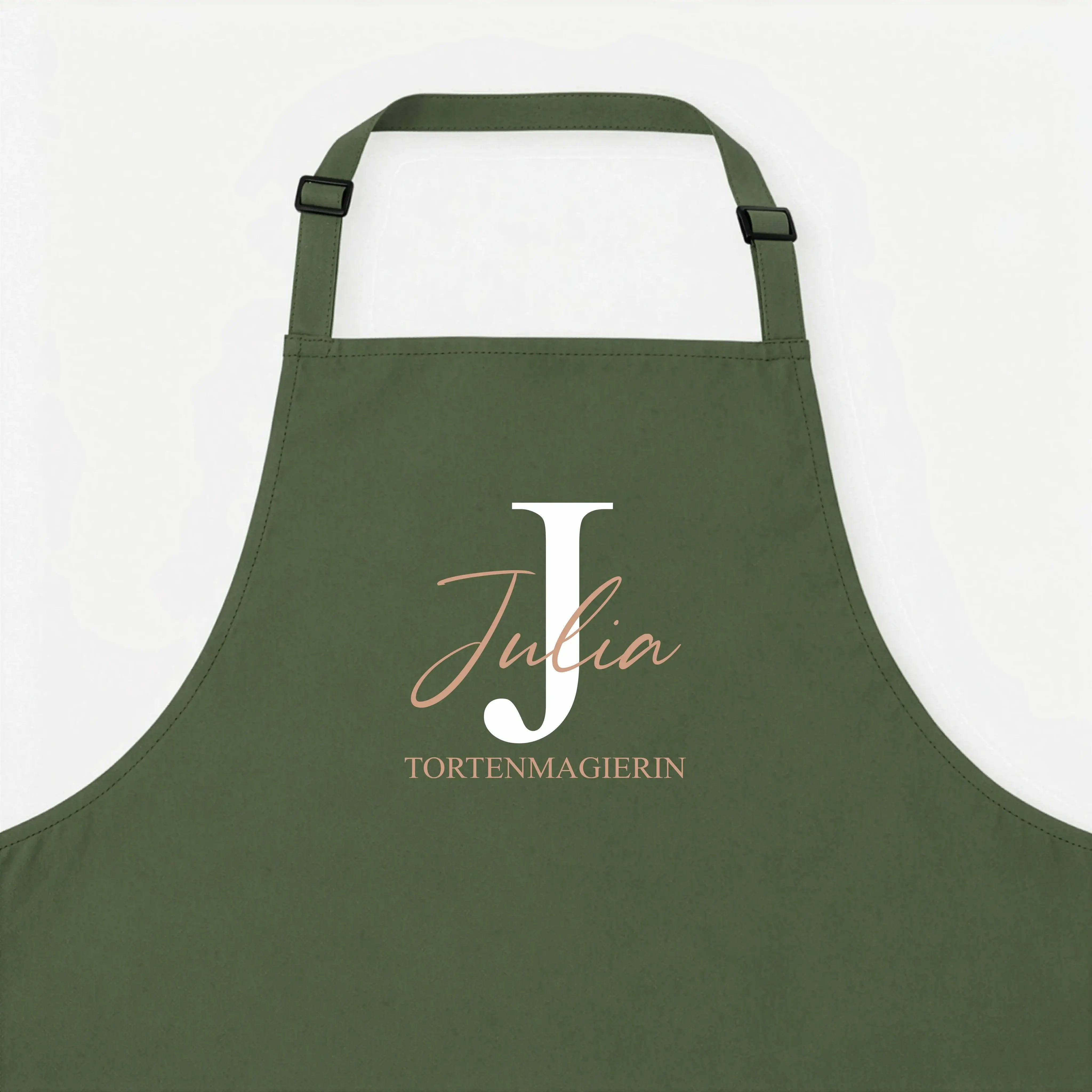 Kochschürze Initial + Text-Kochschürze-famprints-Die Kochschürze Initial + Text von famprints macht aus einem Alltagsprodukt ein persönliches Statement für Küche, Grill oder Backstube. Dein gewähltes Initial bildet den Mittelpunkt des Designs und wird mit