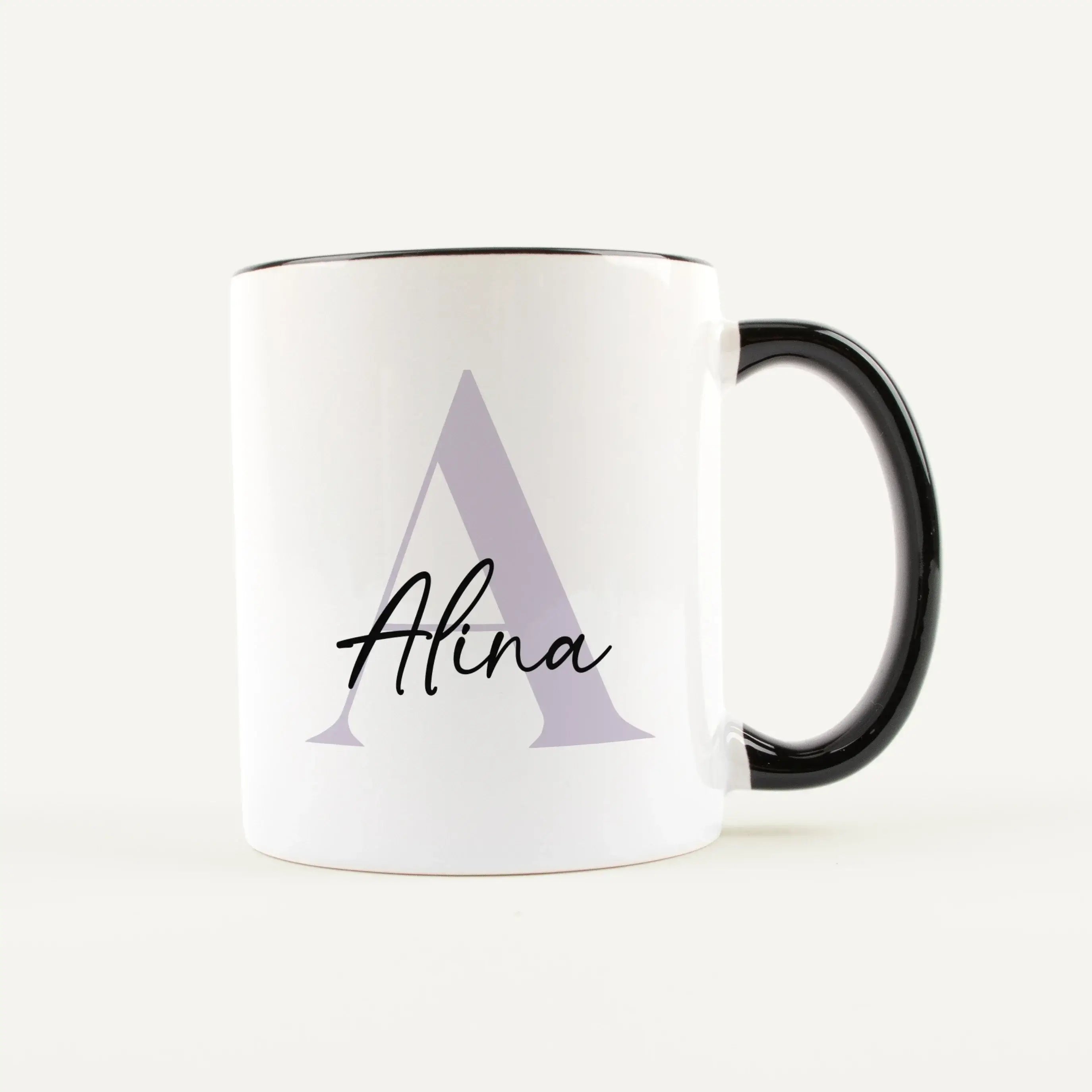 Tasse mit Namen + Initial-Keramik Tasse-famprints-Entdecke unsere Tasse mit Namen + Initial – das perfekte personalisierte Geschenk für dich oder deine Liebsten! Diese hochwertige Tasse bietet dir die Möglichkeit, sie mit deinem Wunsch-Initial und Namen i