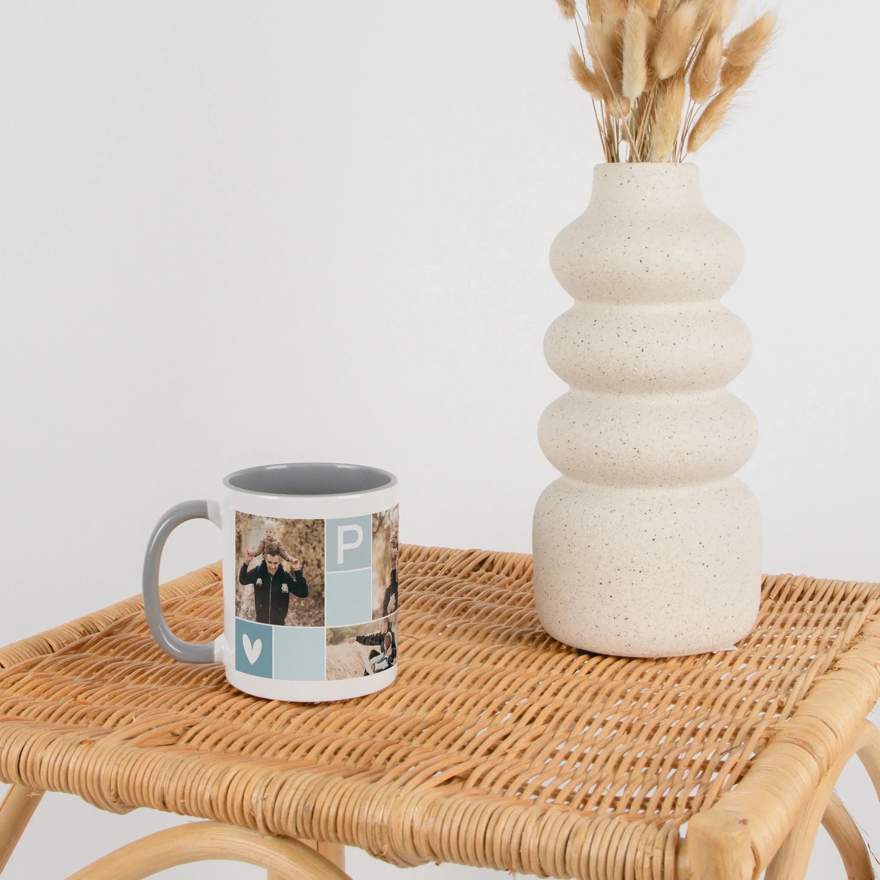 Fototasse Papa-Keramik Tasse-famprints-Die Fototasse Papa von famprints macht aus einer einfachen Tasse ein persönliches Lieblingsstück für jeden Tag. Du gestaltest deine individuelle Tasse für Papa ganz einfach selbst und kombinierst fünf eigene Fotos mi