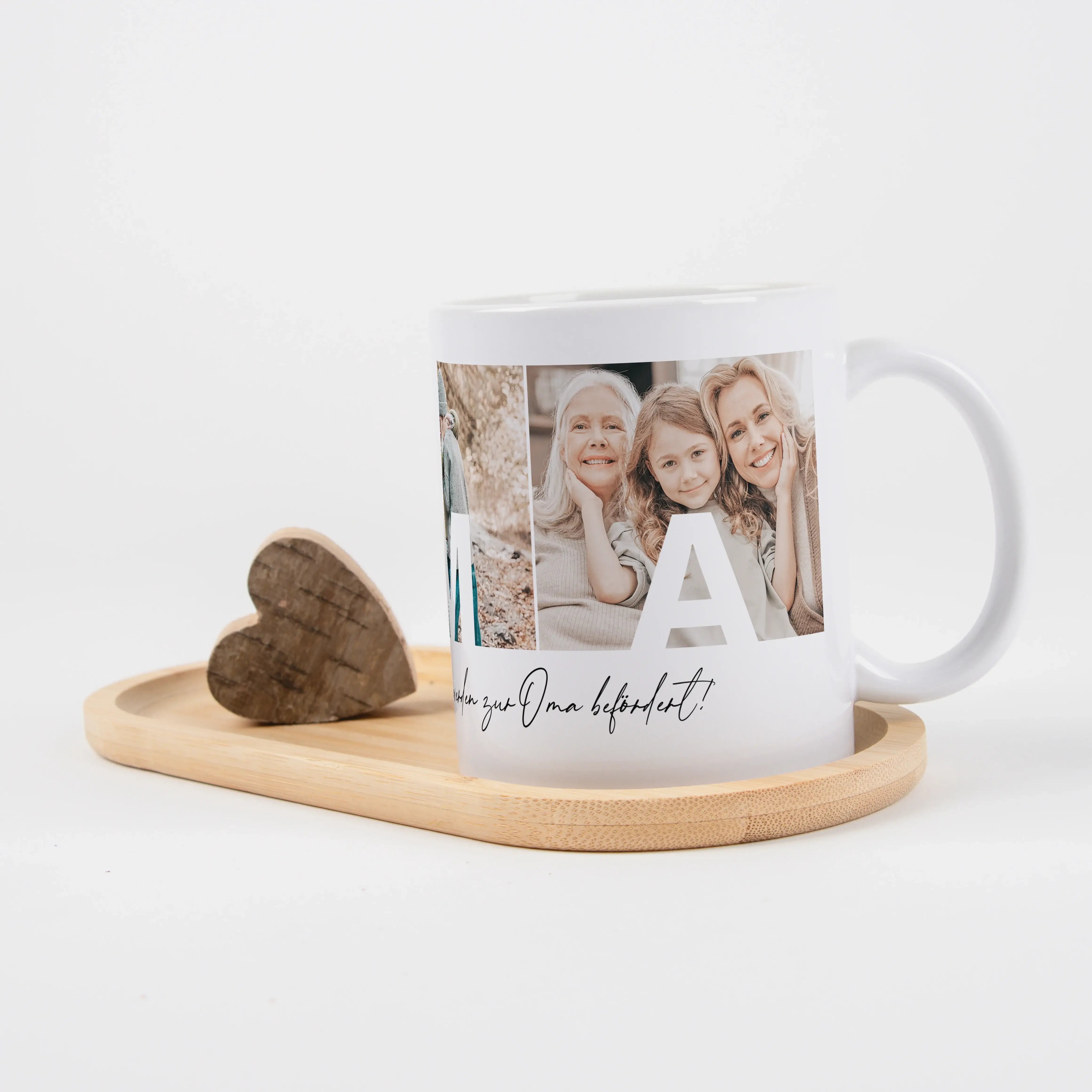 Fototasse Oma-Keramik Tasse-famprints-Die Fototasse Oma ist eine persönliche Geschenkidee für einen Menschen, der im Alltag einen besonderen Platz hat. Mit drei eigenen Fotos wird aus einer einfachen Kaffeetasse ein individuelles Erinnerungsstück. Jedes B
