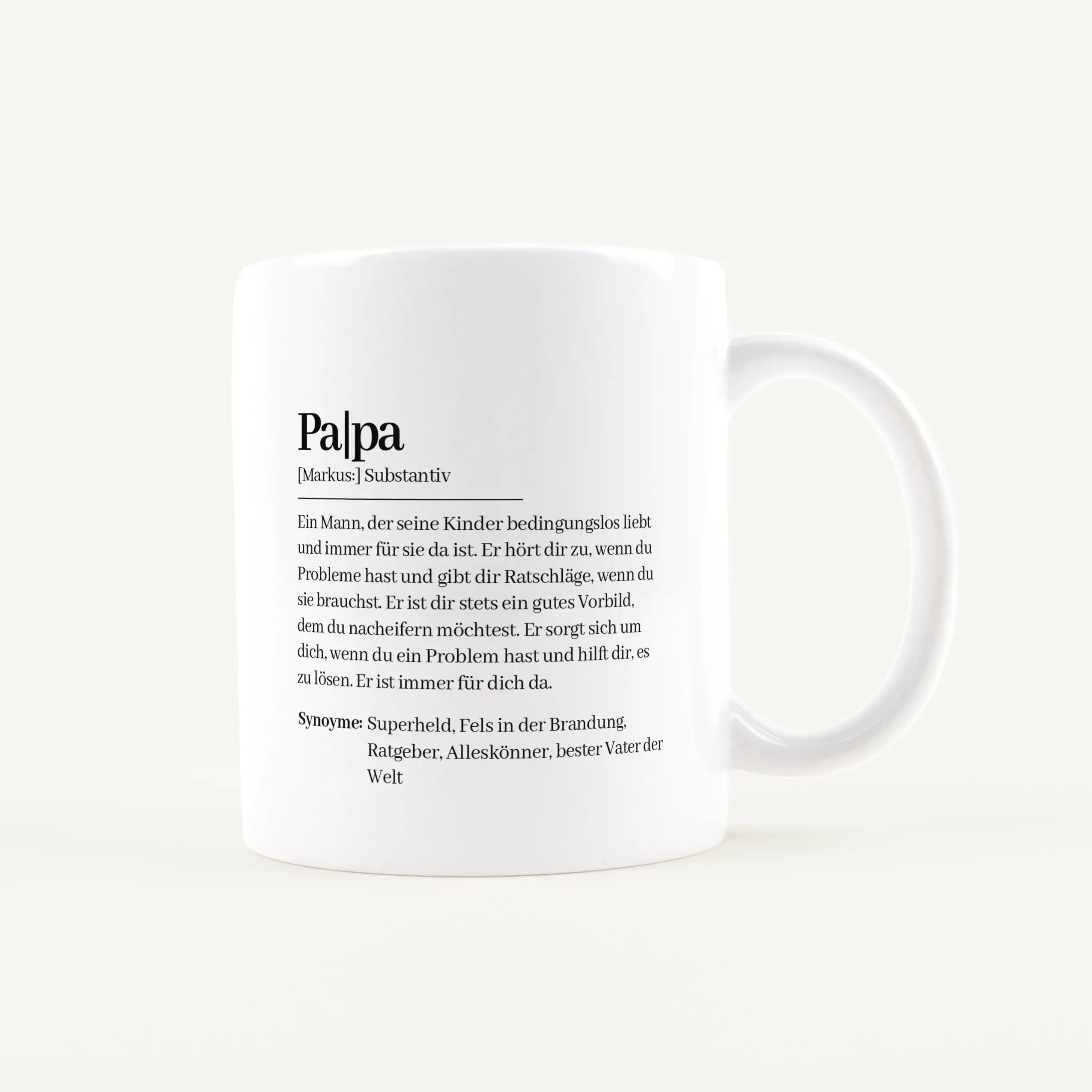 Tasse Definition Papa-Keramik Tasse-Keramik Tasse-Die Tasse Definition Papa ist eine persönliche Geschenkidee für alle, die Papa nicht irgendetwas schenken möchten, sondern etwas mit Bedeutung. Das Motiv im Duden Stil beschreibt einen Vater auf liebevolle
