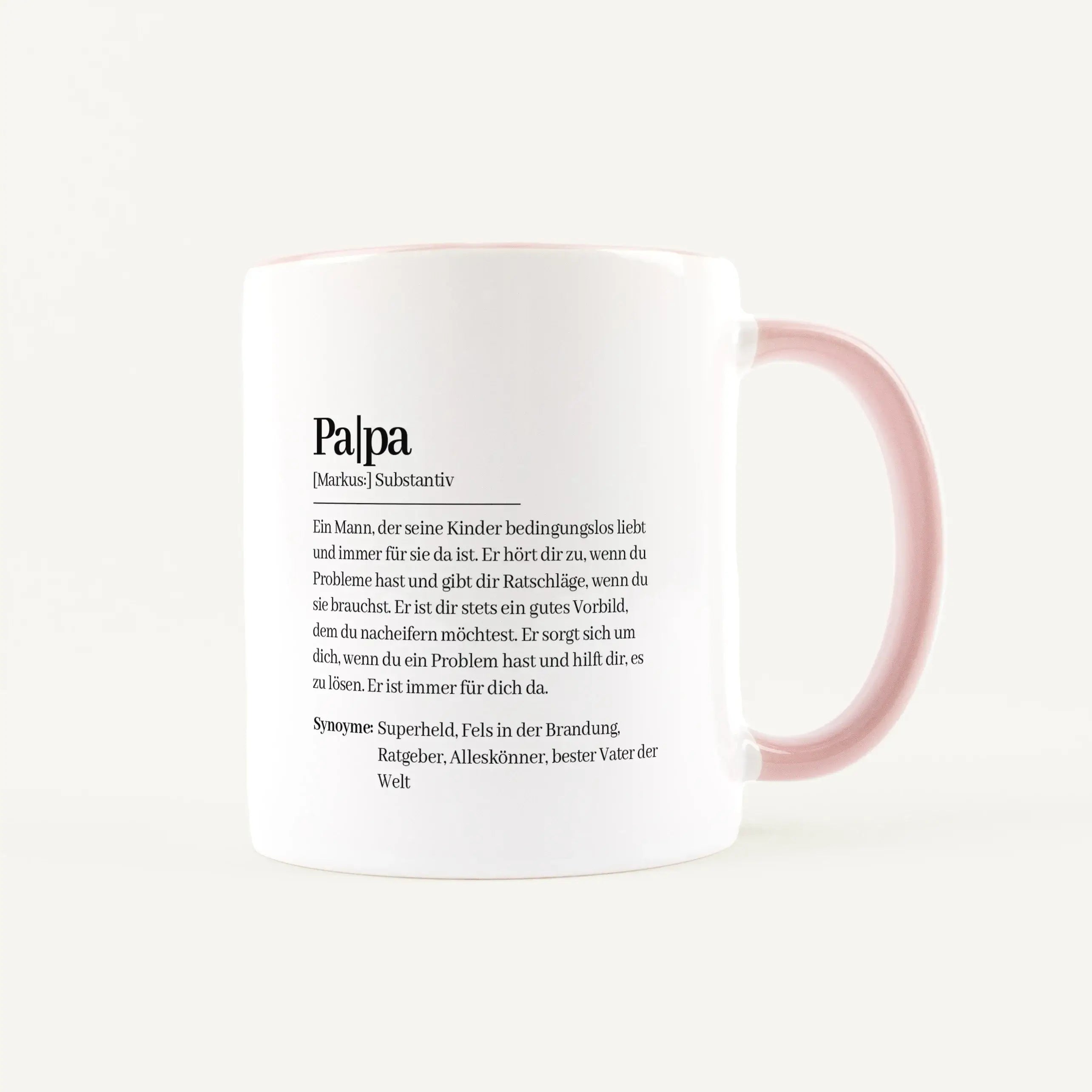 Tasse Definition Papa-Keramik Tasse-Keramik Tasse-Die Tasse Definition Papa ist eine persönliche Geschenkidee für alle, die Papa nicht irgendetwas schenken möchten, sondern etwas mit Bedeutung. Das Motiv im Duden Stil beschreibt einen Vater auf liebevolle