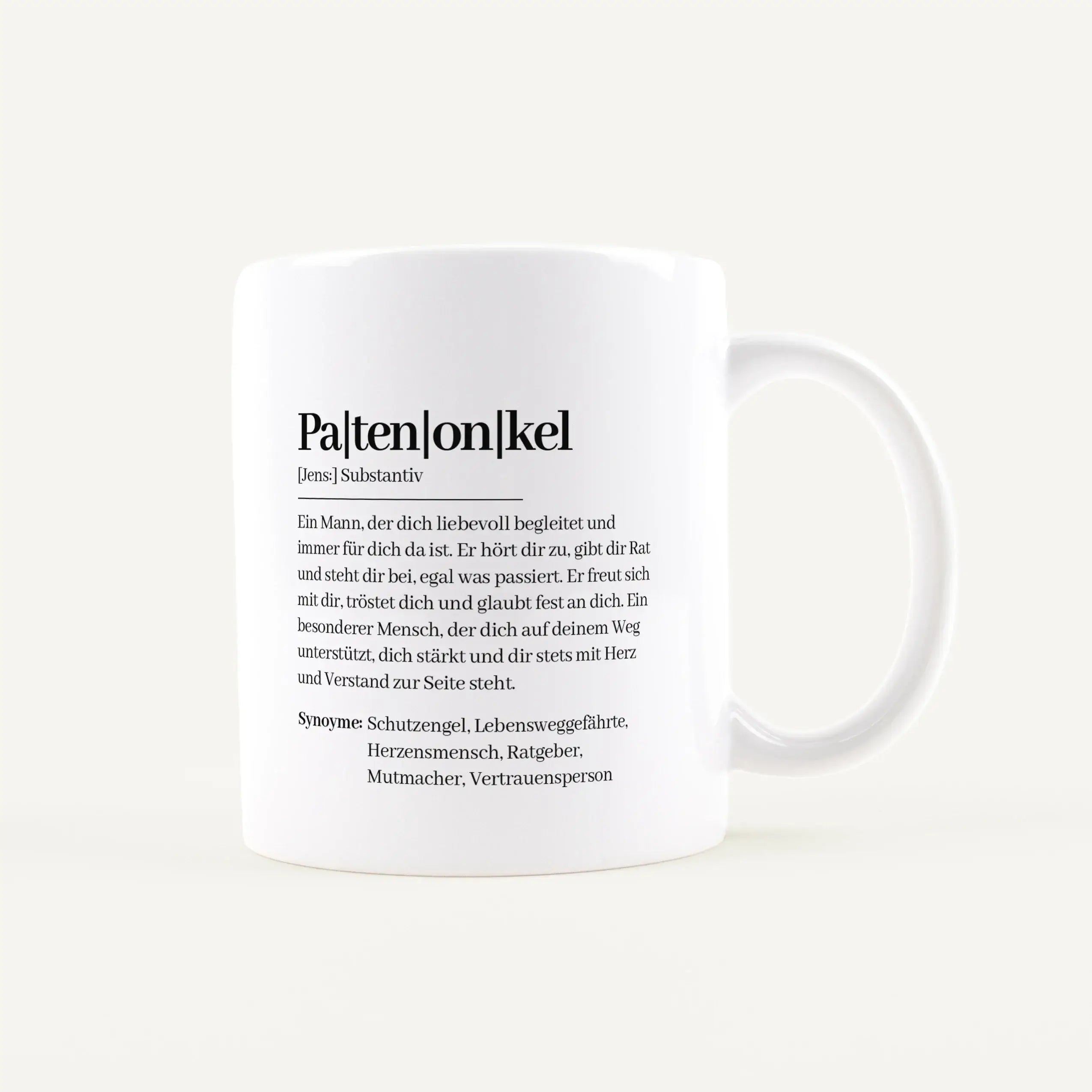 Tasse Definition Patenonkel-Keramik Tasse-famprints-Die Tasse Definition Patenonkel ist eine persönliche Geschenkidee für einen Menschen, der im Alltag, zur Taufe oder zu besonderen Momenten einfach dazugehört. Das Design im Duden Stil beschreibt deinen P
