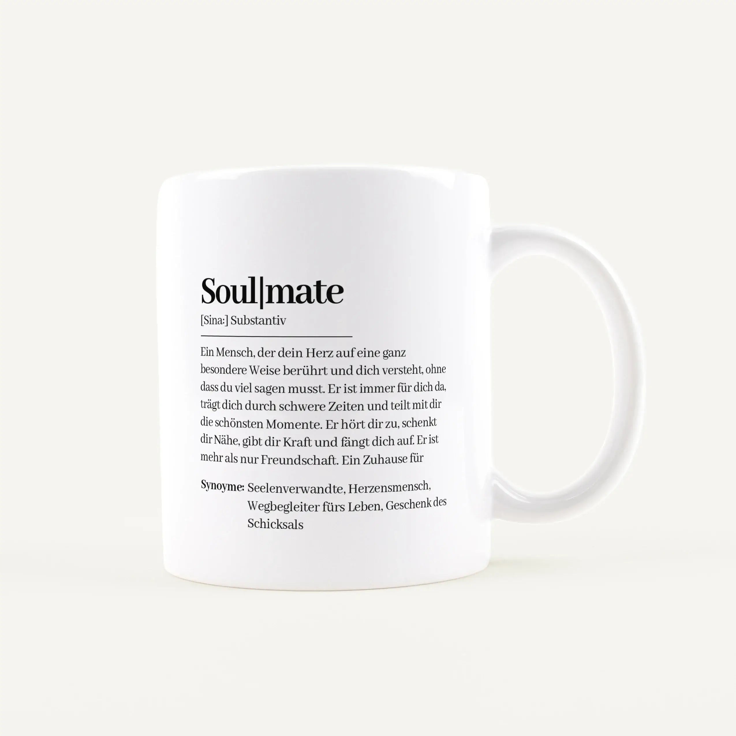 Tasse Definition Soulmate-Keramik Tasse-famprints-Die Tasse Definition Soulmate ist mehr als nur eine Tasse für Kaffee oder Tee. Sie ist eine kleine Liebeserklärung für einen Menschen, der dein Herz auf besondere Weise berührt. Die Definition im Duden Sti