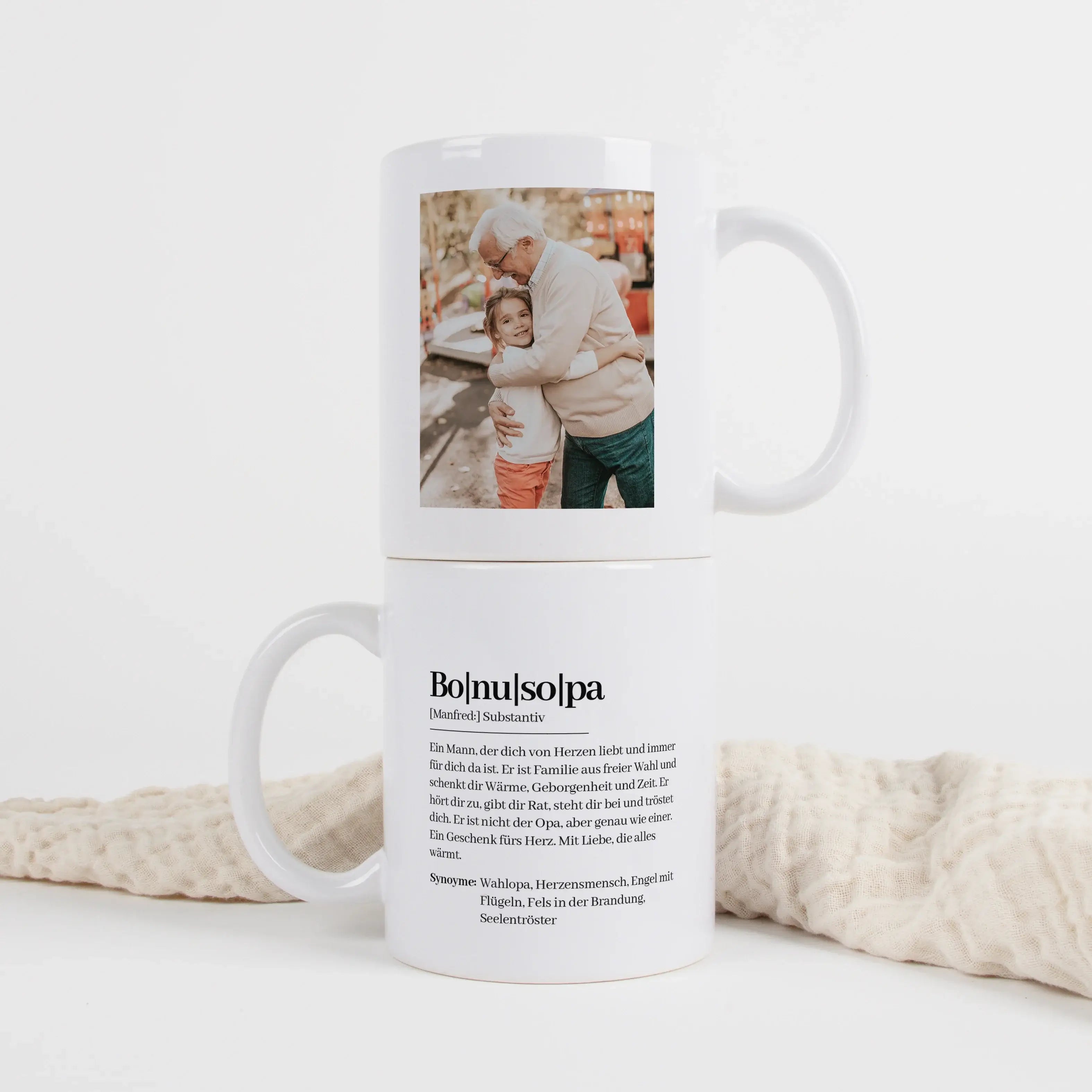 Tasse Definition Bonusopa-Keramik Tasse-famprints-Die Tasse Definition Bonusopa ist mehr als nur eine Tasse für Kaffee oder Tee. Sie ist eine persönliche Geschenkidee für einen Menschen, der im Alltag einen festen Platz im Herzen hat. Das Motiv im Duden S