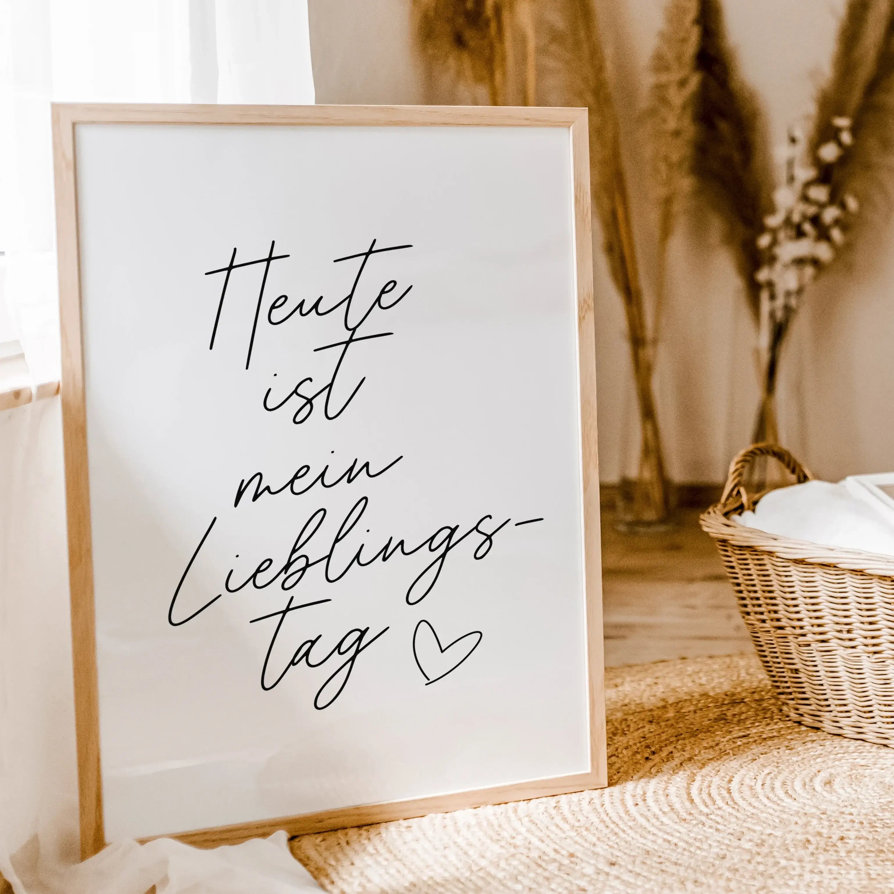 Motivationsposter 'Lieblingstag'-famprints-Poster-Gib jedem Tag die Chance dein Bester zu sein! Gesagt, getan! Auf unserem Motivationsposter 'Lieblingstag' befindet sich mit einer schwungvollen schwarzen Handschrift der Schriftzug 'Heute ist mein Liebling