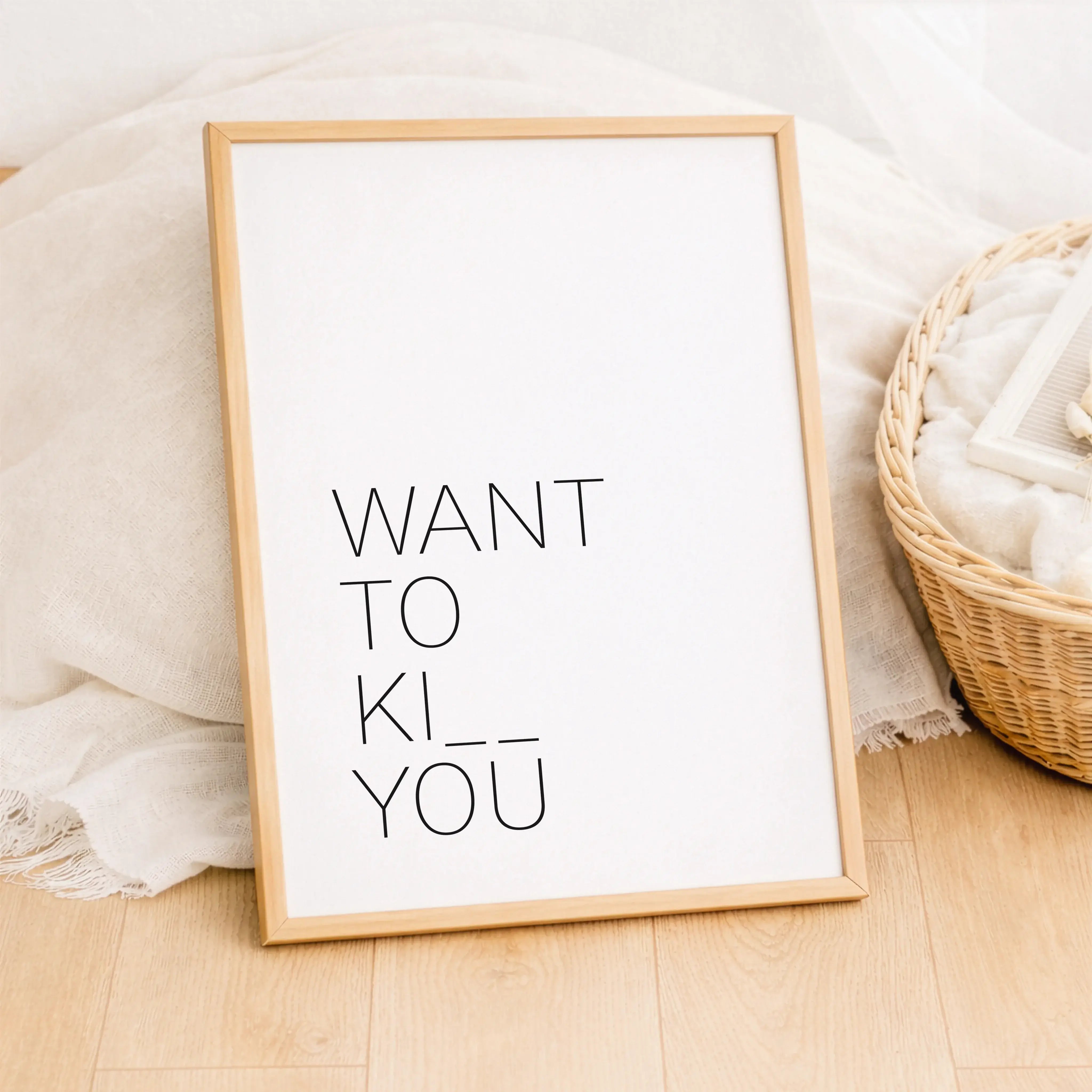 Poster 'Want to kiss'-Poster-famprints-Das Poster „Want to kiss“ ist ein modernes Liebesposter mit Augenzwinkern und genau richtig für alle, die Gefühle zeigen möchten, ohne kitschig zu wirken. Der reduzierte Schriftzug spielt mit Gegensätzen und trifft d