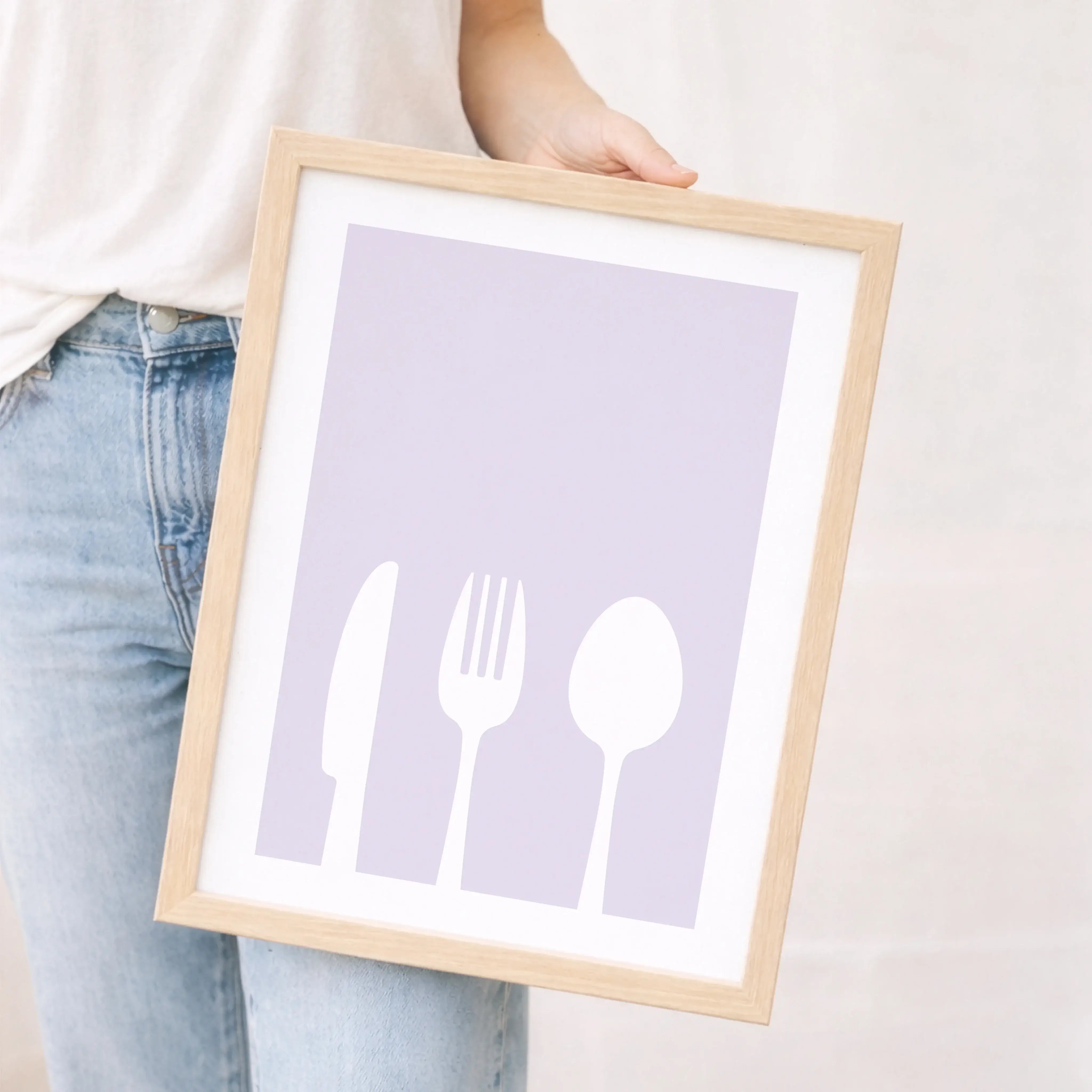 Küchenposter 'Besteck'-Poster-famprints-Das Küchenposter „Besteck“ bringt klare Formen und modernes Design an deine Küchenwand. Mit Messer, Gabel und Löffel als stilvolles Motiv passt dieses Küchenposter perfekt in offene Wohnküchen, Essbereiche oder klei