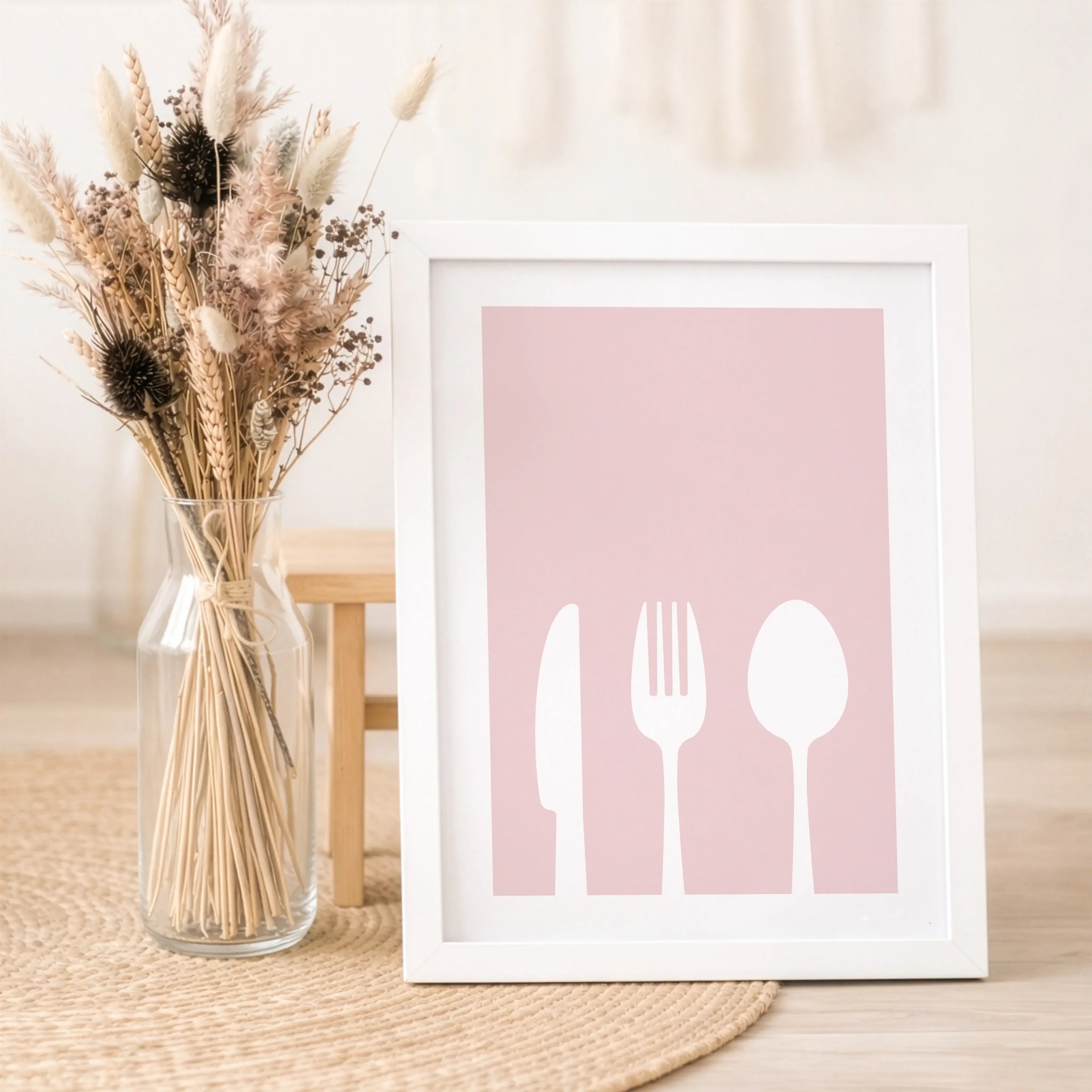 Küchenposter 'Besteck'-Poster-famprints-Das Küchenposter „Besteck“ bringt klare Formen und modernes Design an deine Küchenwand. Mit Messer, Gabel und Löffel als stilvolles Motiv passt dieses Küchenposter perfekt in offene Wohnküchen, Essbereiche oder klei