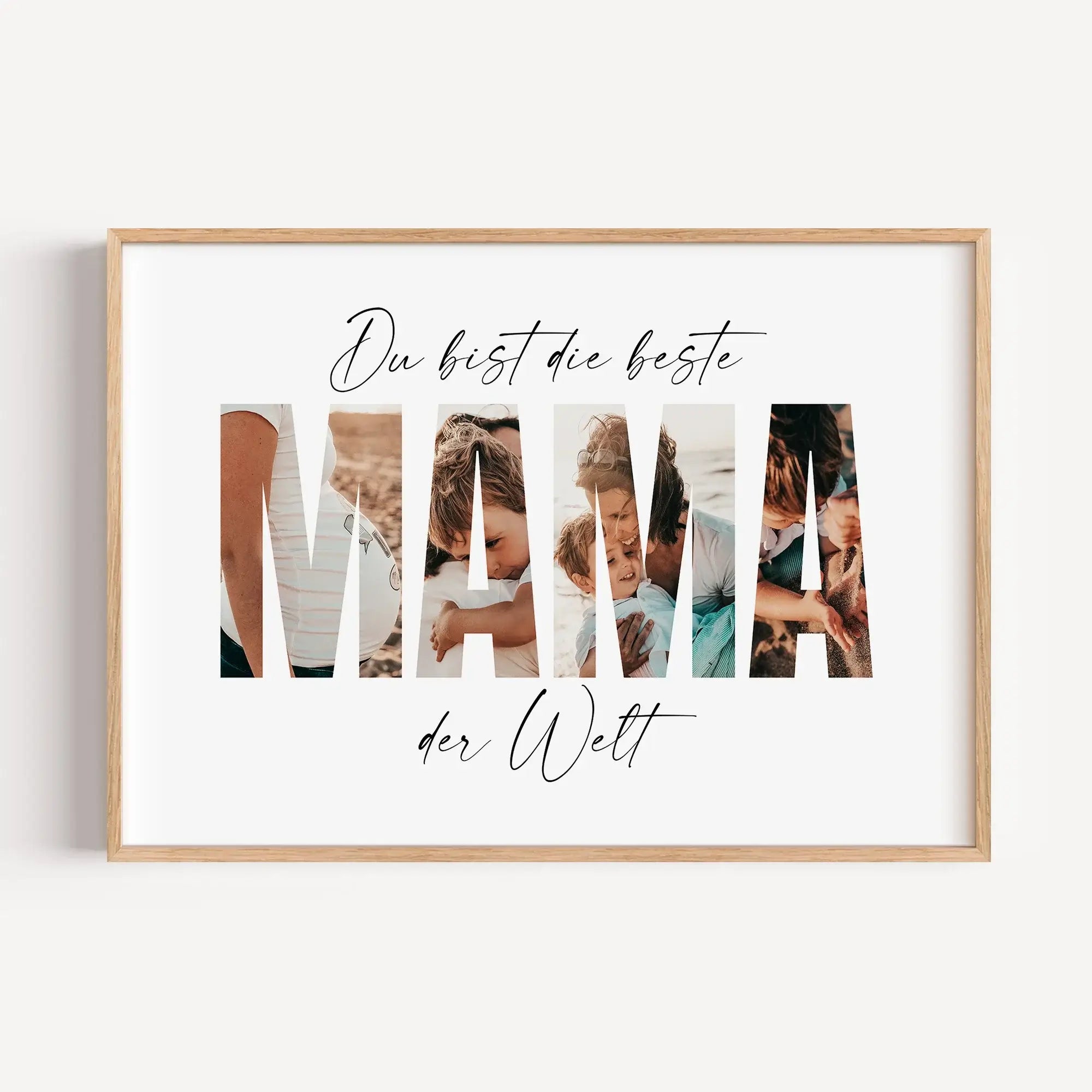Beste Mama Poster-Personalisiertes Poster-famprints-Das Beste Mama Poster ist ein persönliches Geschenk, das Emotionen sichtbar macht und Erinnerungen stilvoll festhält. Die besondere Fotogestaltung im Schriftzug Mama verbindet eure liebsten Momente zu ei