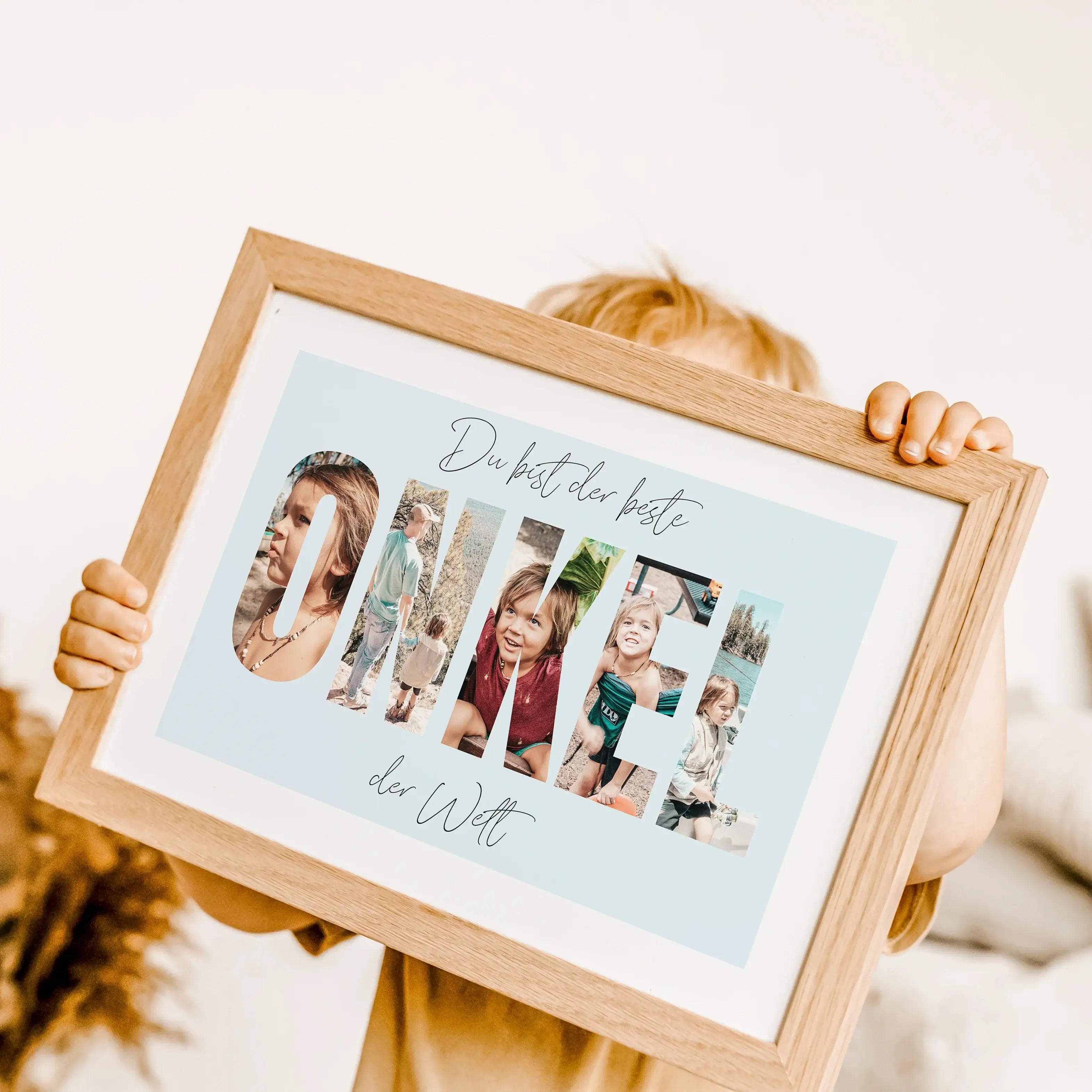 Bester Onkel Poster-famprints-Personalisiertes Poster-Das “Bester Onkel Poster” ist das ideale Geschenk für deinen lieben Onkel! Mit dicken Buchstaben geschrieben, kannst du hinter jedem Buchstaben ein persönliches Foto platzieren und so ein einzigartiges