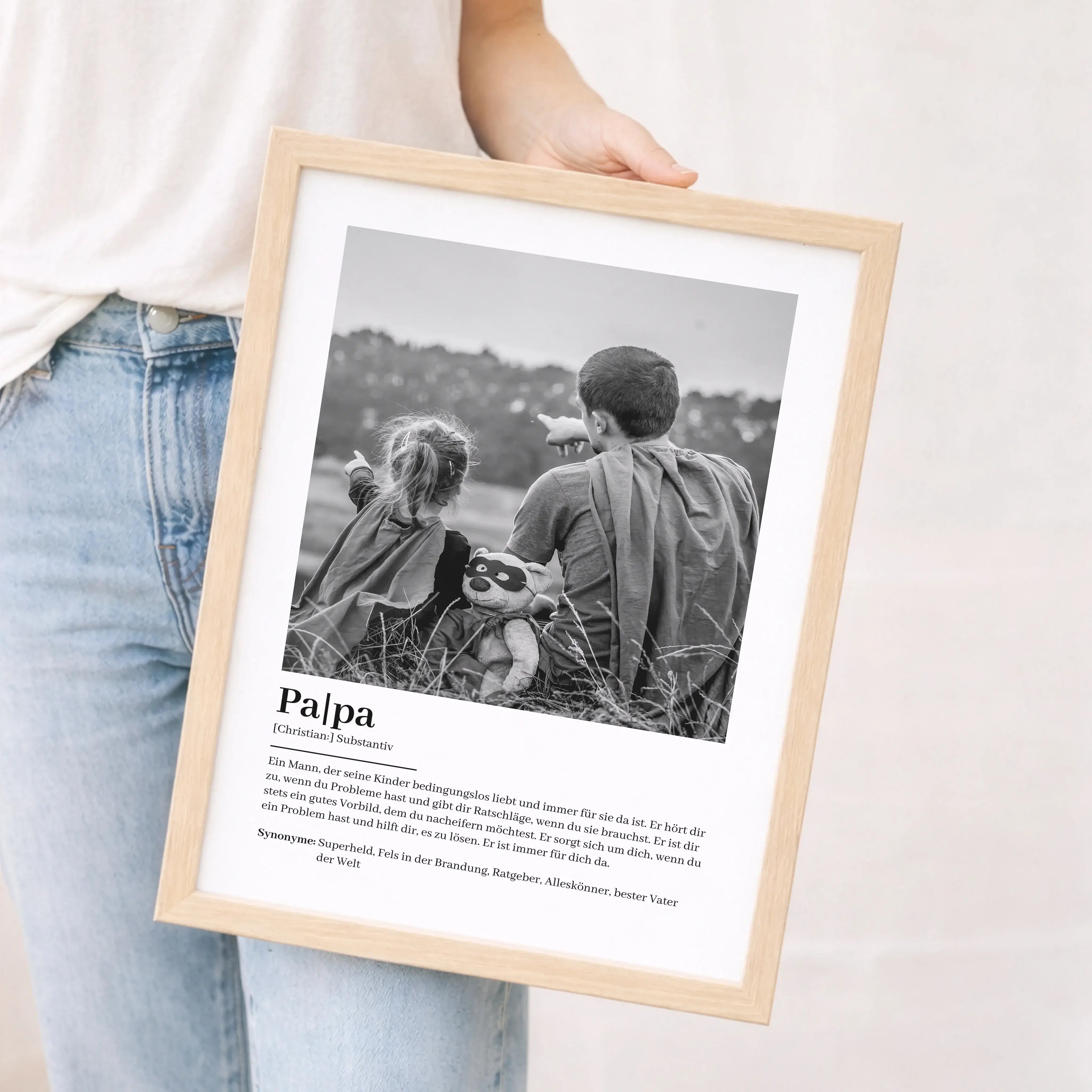 Papa Definition Poster mit Foto-Personalisiertes Poster-famprints-Das Papa Definition Poster mit Foto ist eine persönliche Art, Danke zu sagen. Du gestaltest ein individuelles Poster mit einem eigenen Bild und dem Vornamen deines Papas und machst daraus e