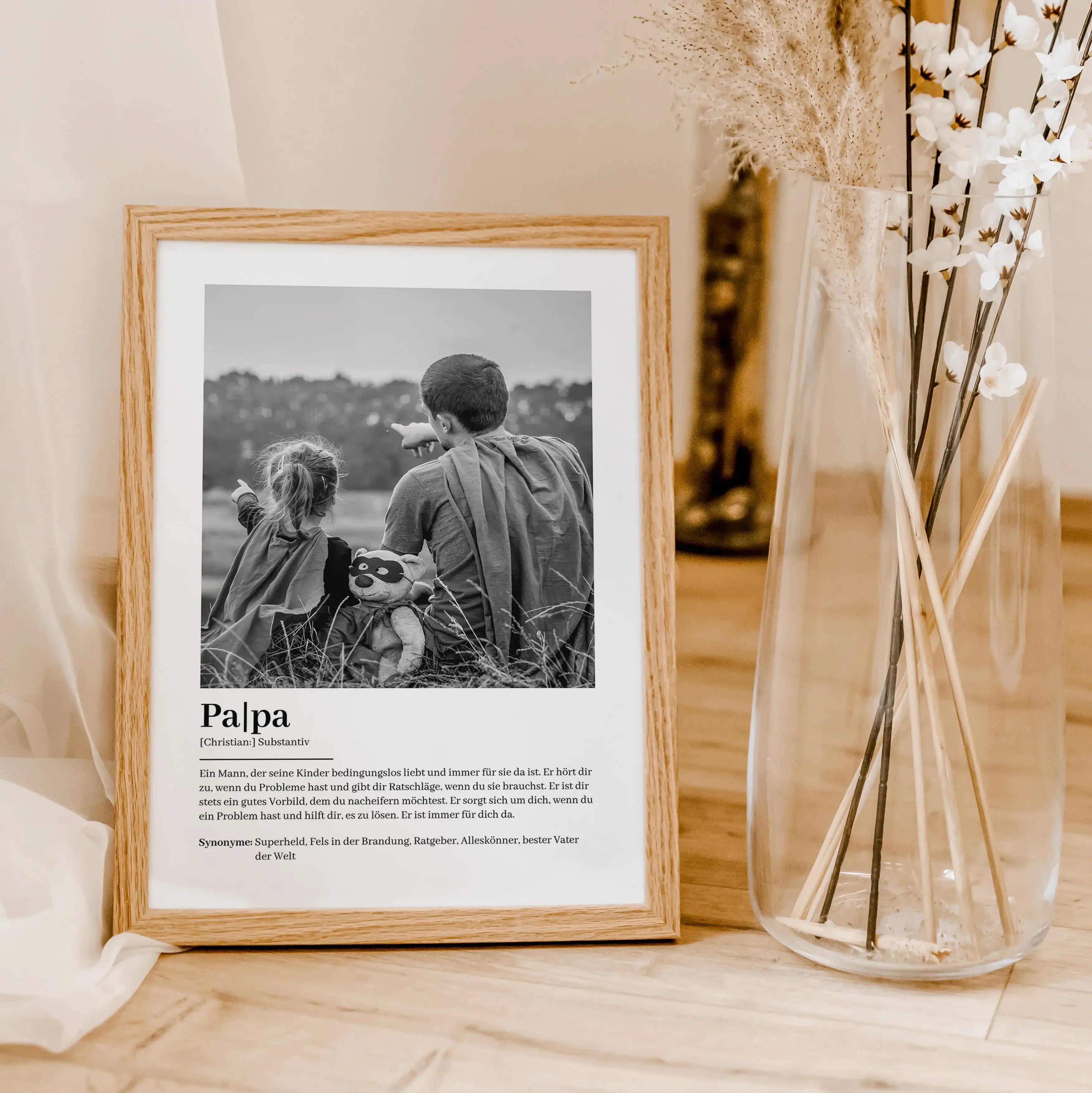 Papa Definition Poster mit Foto-famprints-Personalisiertes Poster-Auf dem Papa Definition Poster mit Foto findest du unsere Definition von einem liebevollen Vater. Das Poster kannst du mit dem Vornamen deines Vaters und einem persönlichen Foto personalisi