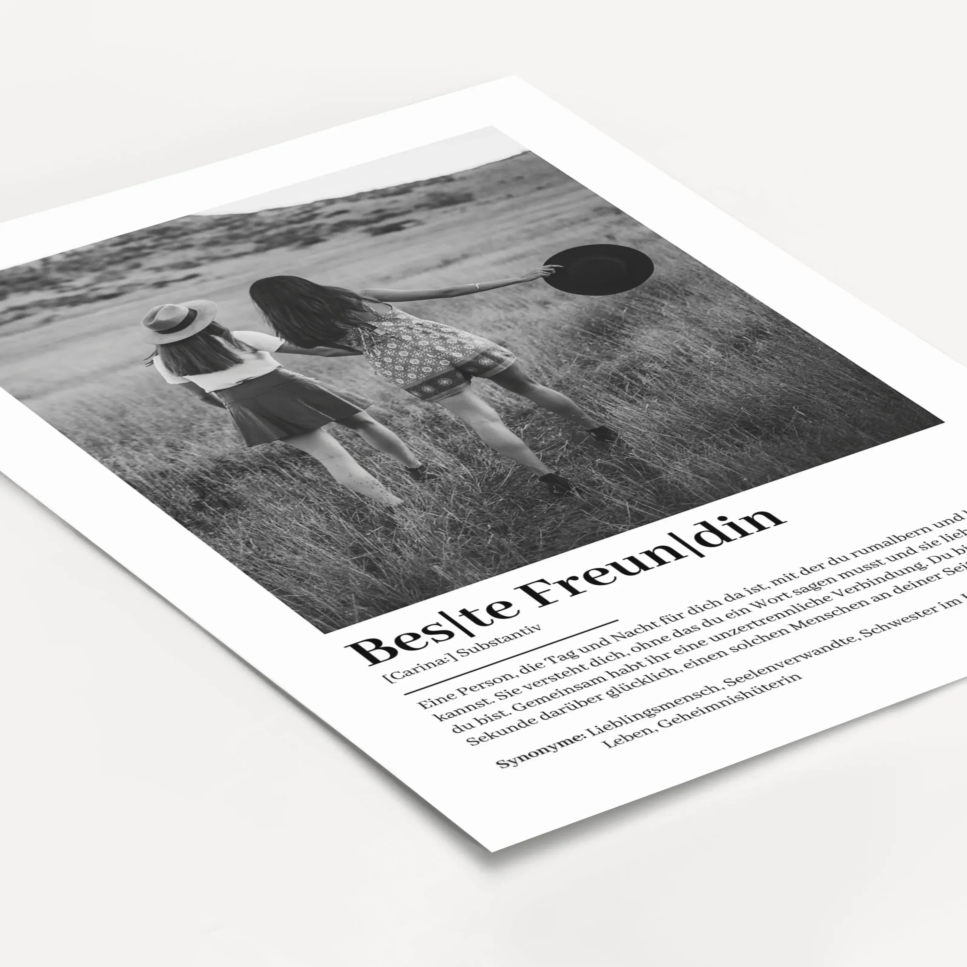 Beste Freundin Definition Foto Poster-Personalisiertes Poster-famprints-Das Beste Freundin Definition Foto Poster von famprints ist eine persönliche Geschenkidee für Menschen, die im Alltag mehr sagen als tausend Worte. Dieses individuell gestaltbare Post