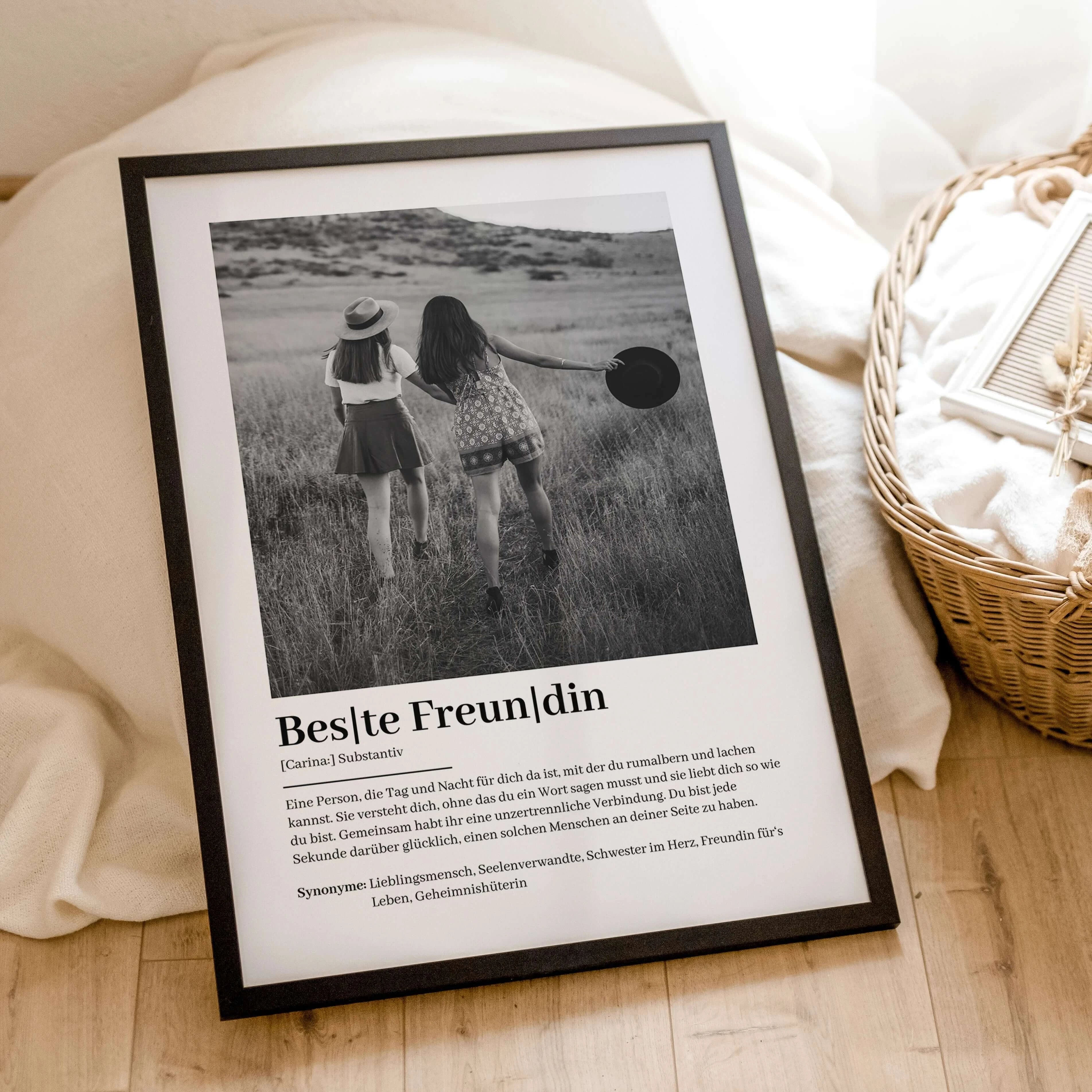 Beste Freundin Definition Foto Poster-famprints-Personalisiertes Poster-Unser "Beste Freundin Definition Foto Poster" ist das perfekte Geschenk für deine beste Freundin! Personalisierbar mit ihrem Namen und einem individuellen Text, zeigt dieses Poster in