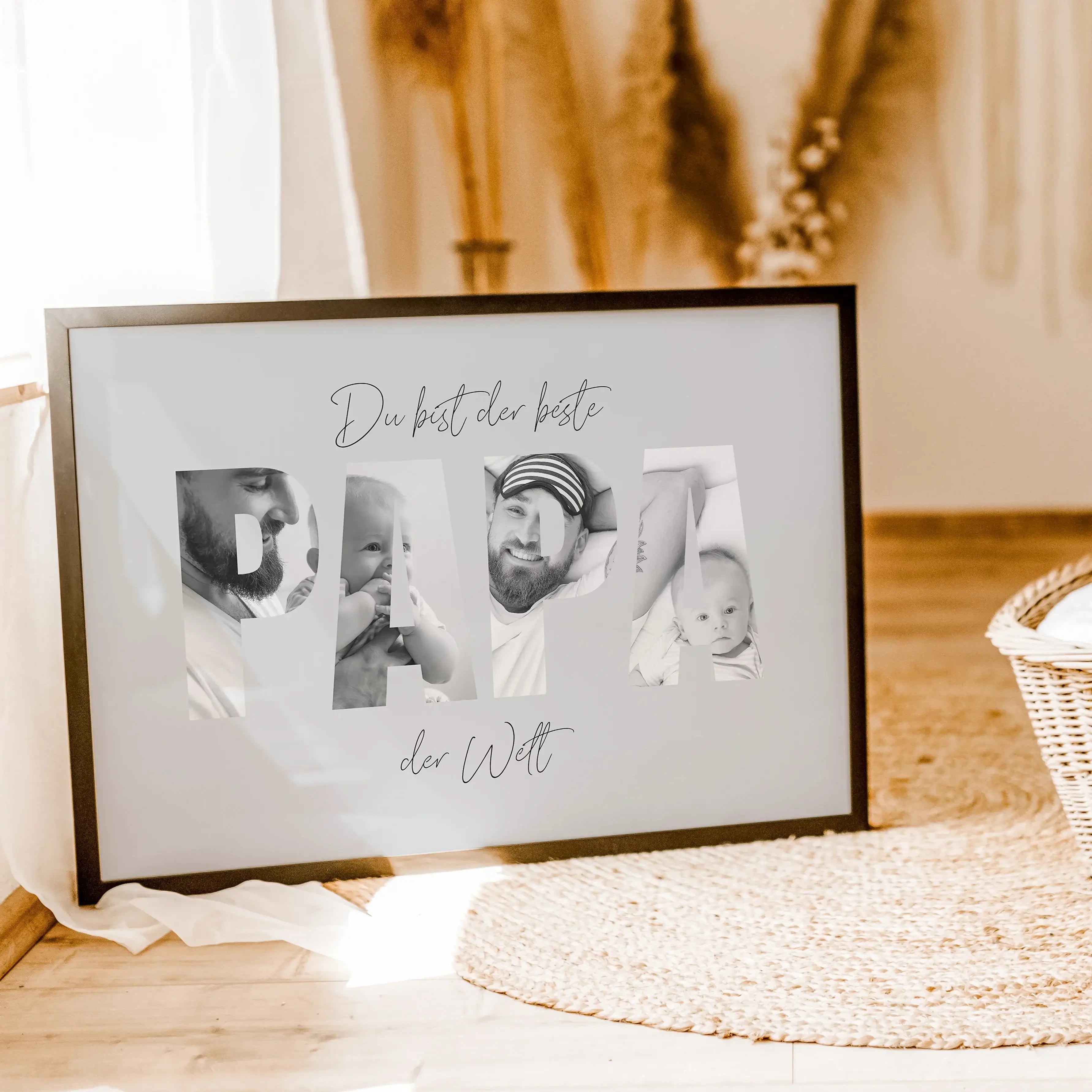 Bester Papa Poster-famprints-Personalisiertes Poster-Unser “Bester Papa Poster” ist das ideale Geschenk für den wichtigsten Mann in deinem Leben. Mit der Möglichkeit, persönliche Fotos hinter die Buchstaben "Papa" zu platzieren, wird dieses Poster zu eine