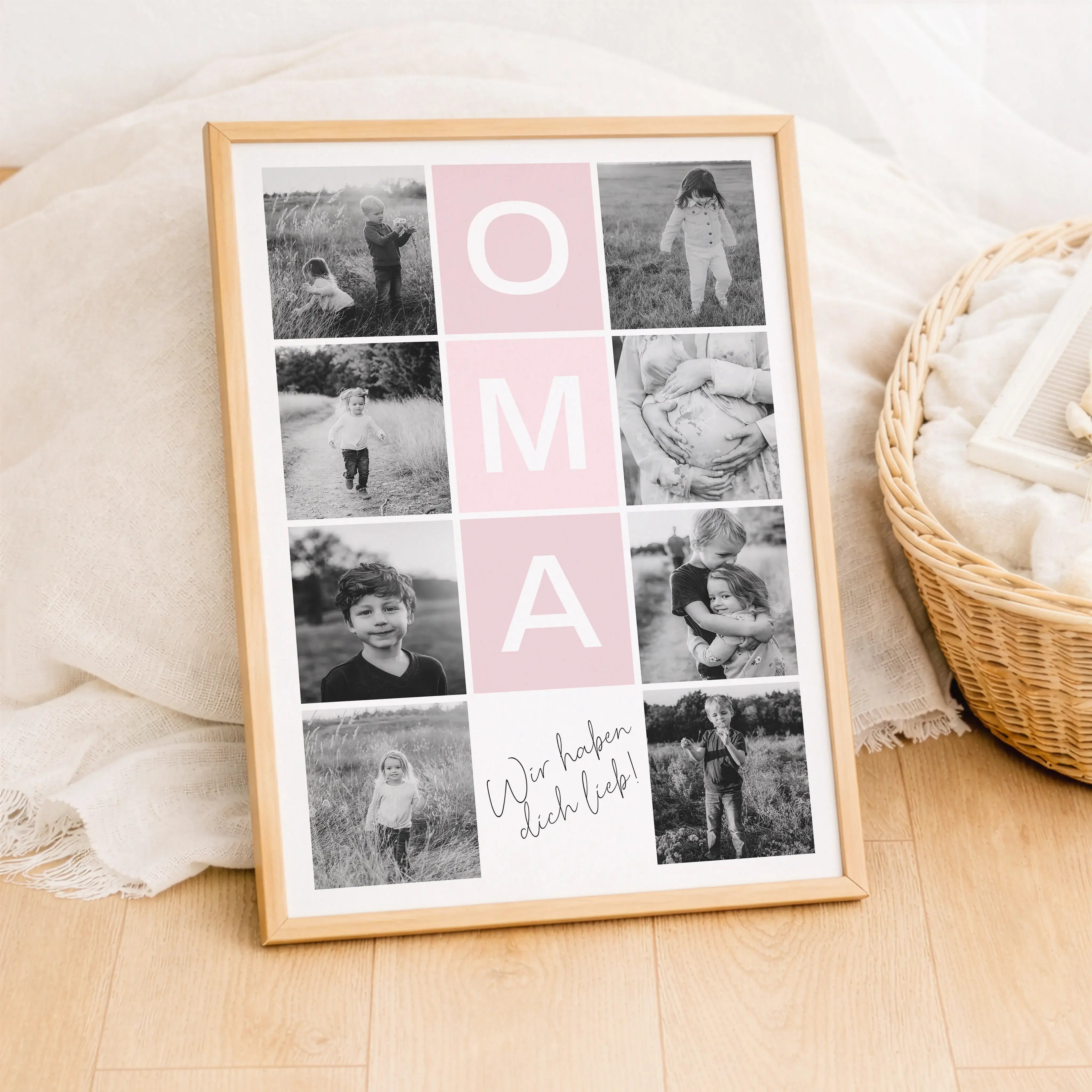 Fotocollage Oma Poster-Personalisiertes Poster-famprints-Mit einem Fotocollage Oma Poster von famprints schenkst du deiner Oma etwas wirklich Persönliches. Du gestaltest ein individuelles Poster mit euren schönsten Fotos und einem eigenen Text, der genau