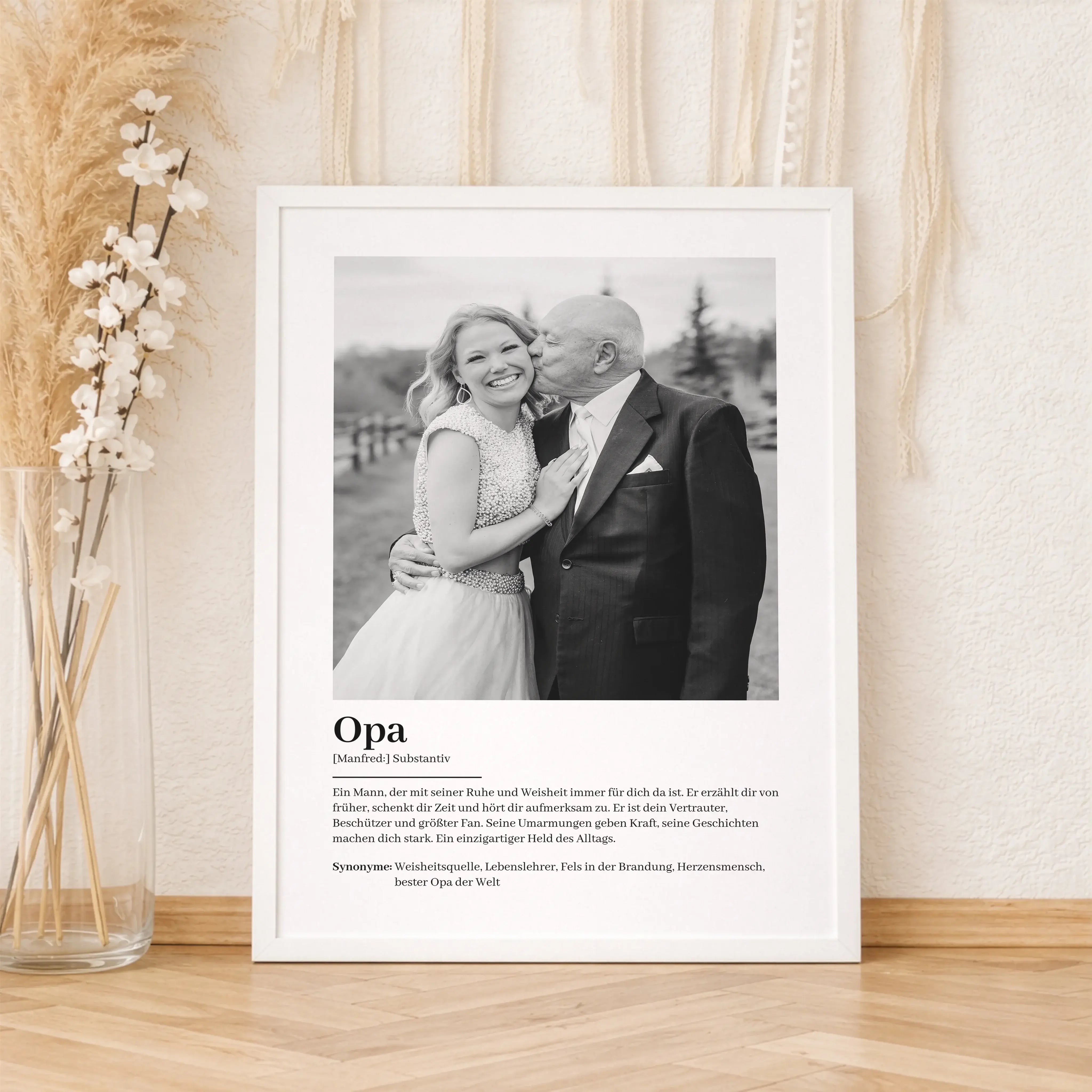 Opa Definition Poster mit Foto-Personalisiertes Poster-famprints-Das Opa Definition Poster mit Foto ist ein persönliches Geschenk, das Wertschätzung sichtbar macht. Du gestaltest ein individuelles Poster mit deinem eigenen Foto und kannst den Namen deines