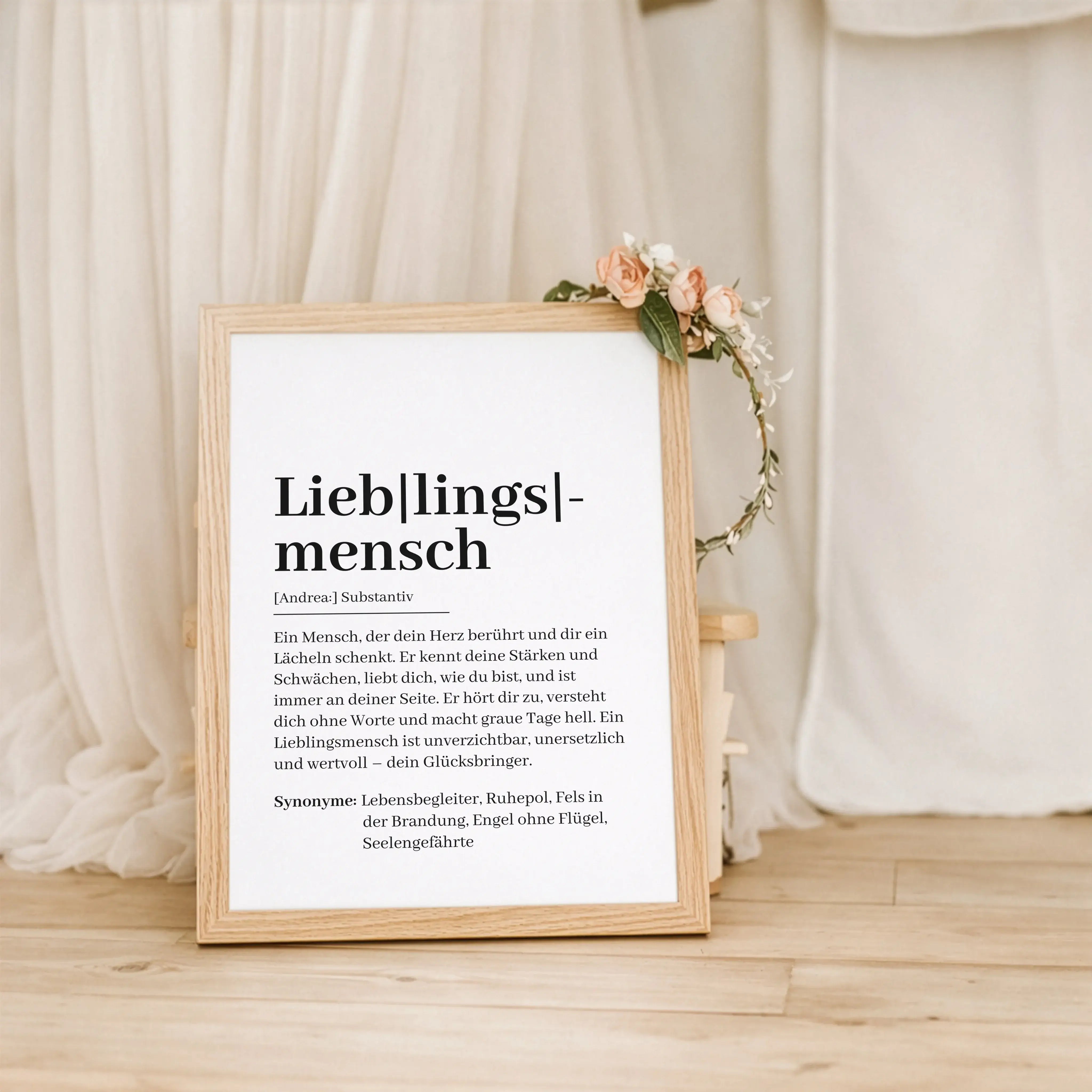 Lieblingsmensch Definition Poster-Personalisiertes Poster-famprints-Das Lieblingsmensch Definition Poster von famprints ist mehr als nur ein schönes Wandbild. Es beschreibt mit liebevollen Worten, was einen ganz besonderen Menschen im Leben ausmacht. Ob P