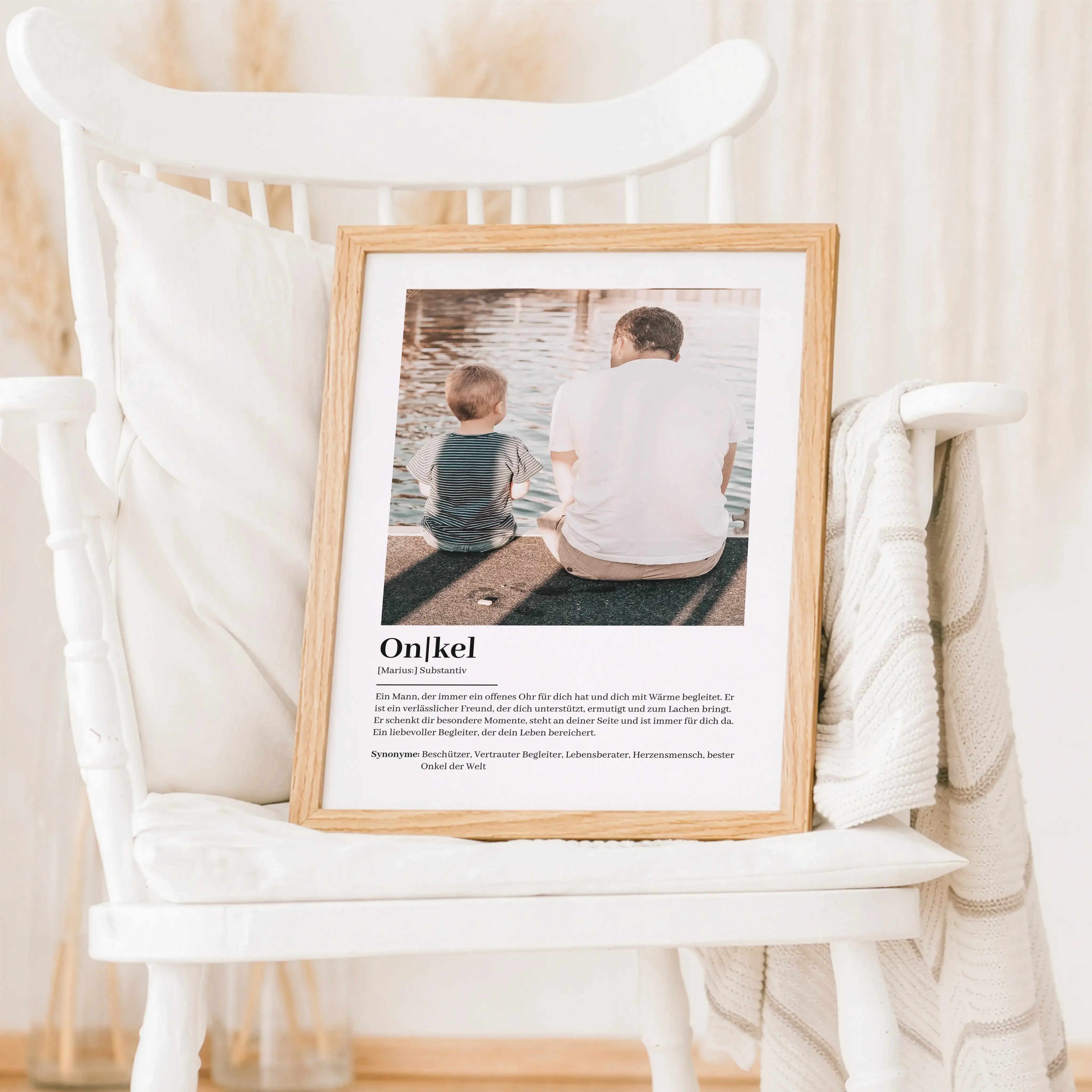Onkel Definition Poster mit Foto-Personalisiertes Poster-famprints-Das Onkel Definition Poster mit Foto ist eine persönliche Geschenkidee für alle, die ihrem Onkel auf besondere Weise Danke sagen möchten. Dieses individuell gestaltbare Poster verbindet ei