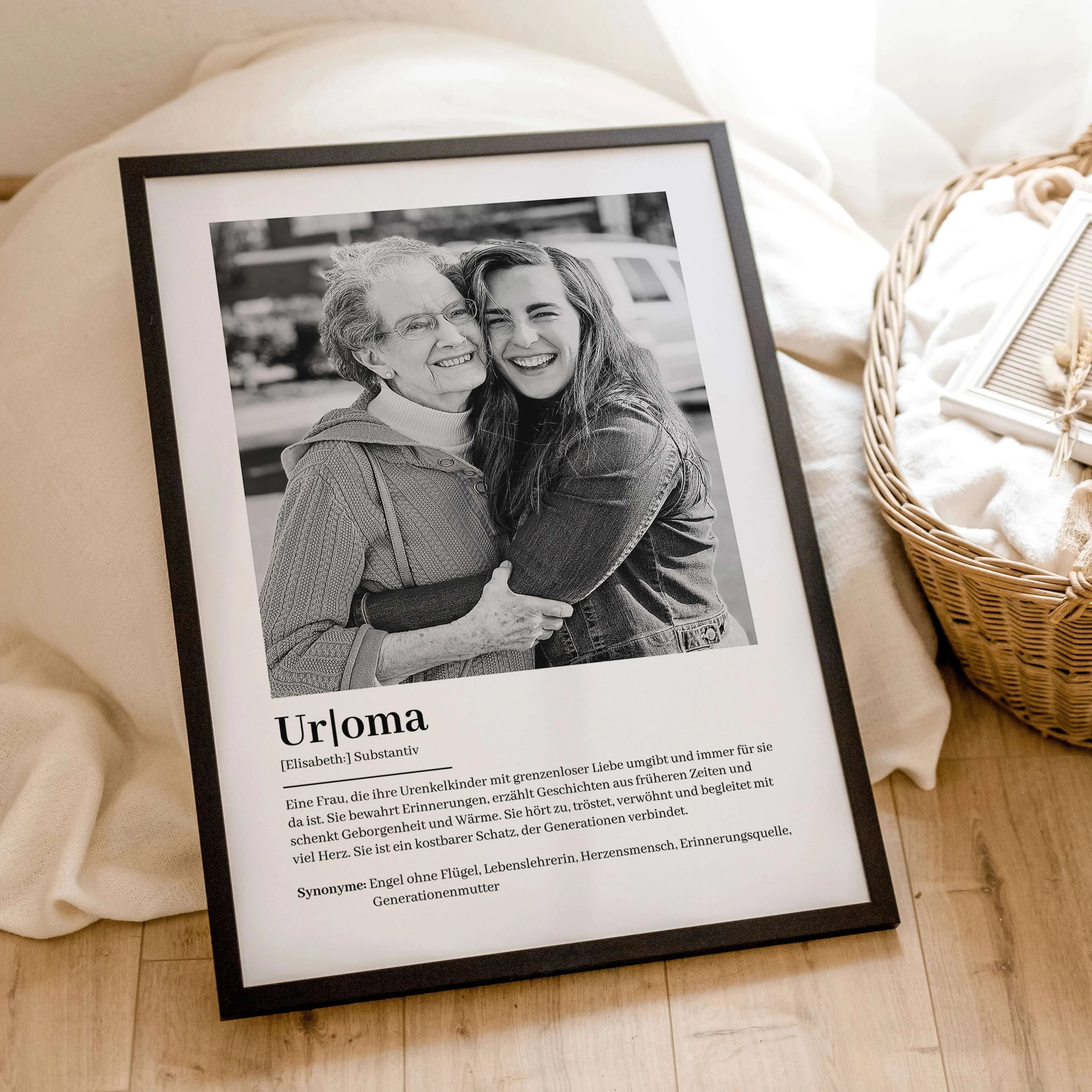 Uroma Definition Poster mit Foto-Personalisiertes Poster-famprints-Suchst du nach einem besonderen Geschenk für deine Uroma? Unser Uroma Definition Poster mit Foto ist die perfekte Wahl! Dieses liebevoll gestaltete Poster zeigt auf einzigartige Weise, was
