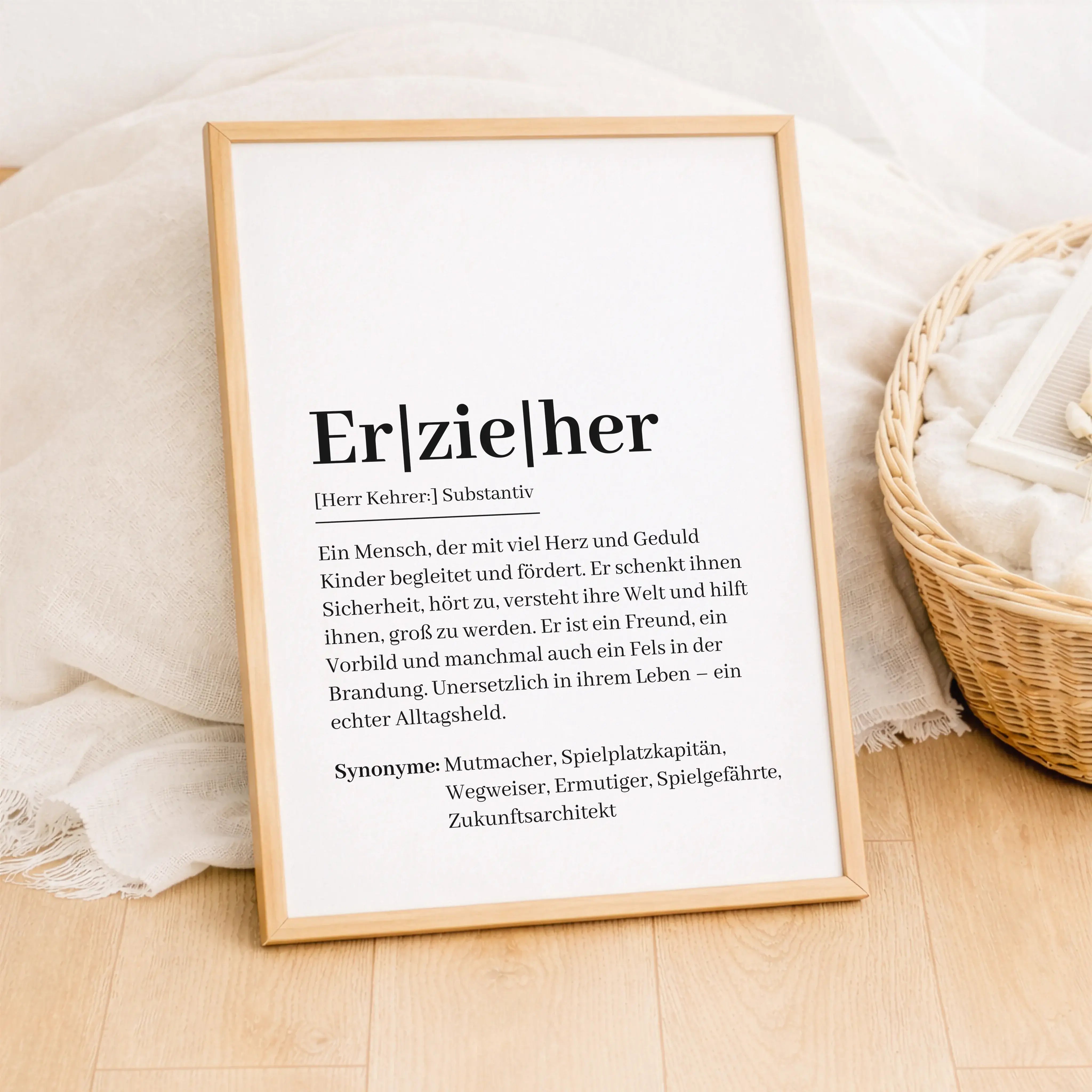 Erzieher Definition Poster-Personalisiertes Poster-famprints-Das Erzieher Definition Poster ist ein persönliches Geschenk, das Wertschätzung sichtbar macht. Die liebevoll formulierte Definition beschreibt auf moderne und ehrliche Weise, was einen Erzieher