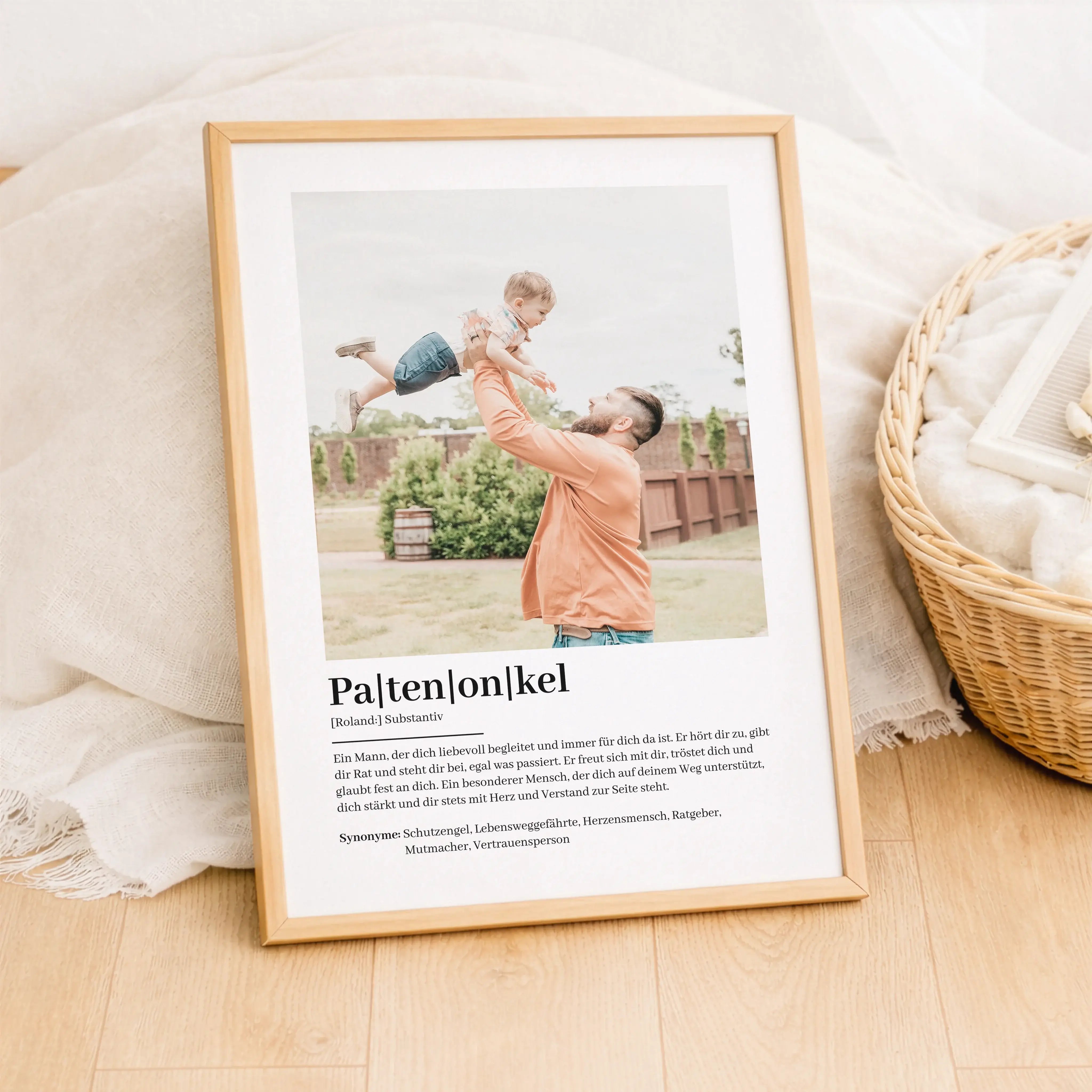 Patenonkel Definition Poster mit Foto-Personalisiertes Poster-famprints-Das Patenonkel Definition Poster mit Foto ist eine persönliche Geschenkidee für alle, die ihrem Patenonkel zeigen möchten, wie wichtig er ist. Das Design verbindet eine liebevolle Def