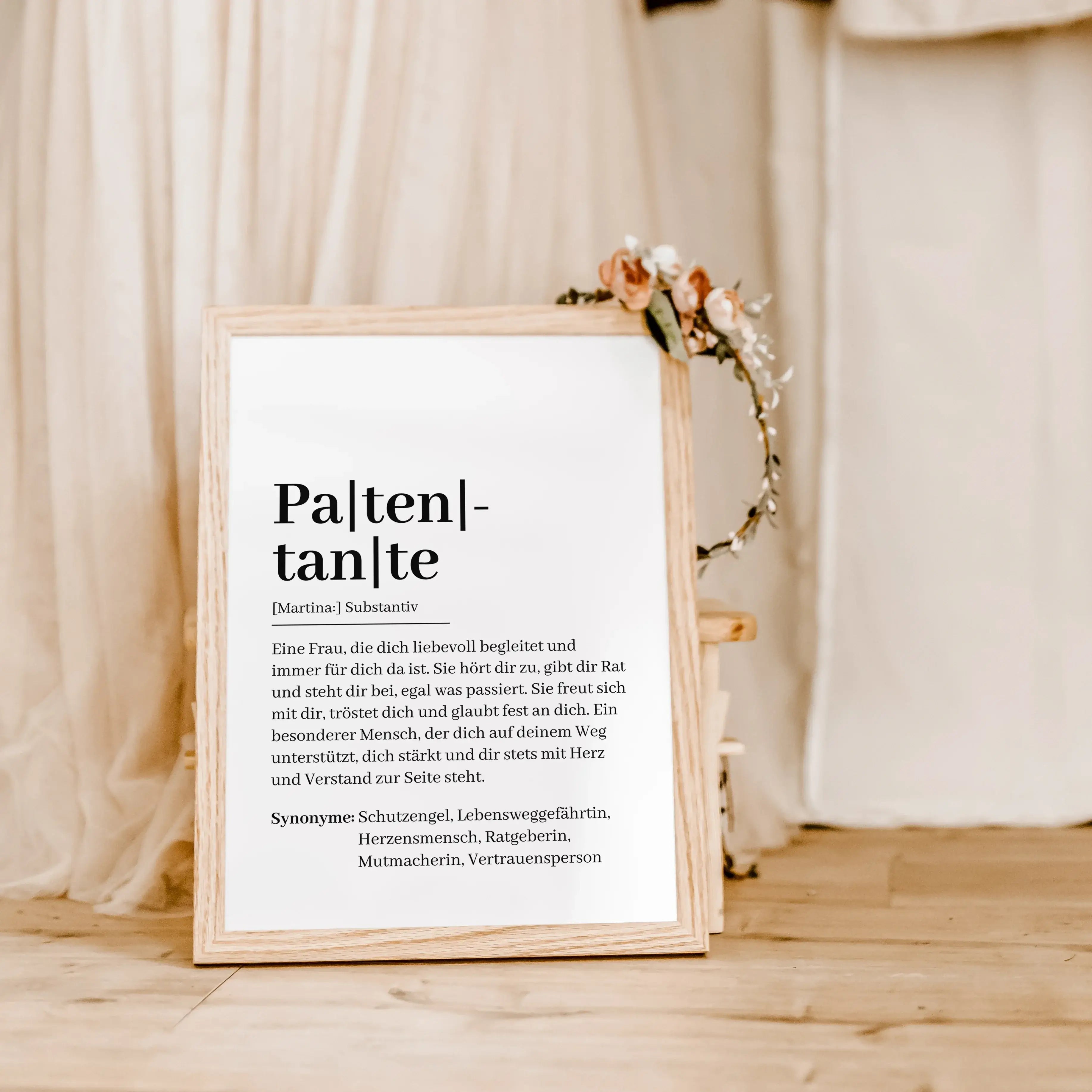 Patentante Definition Poster-Personalisiertes Poster-famprints-Suchst du ein besonderes Geschenk für deine Patentante? Unser Patentante Definition Poster ist die perfekte Wahl! Dieses liebevoll gestaltete Poster zeigt auf einzigartige Weise, was eine Pate