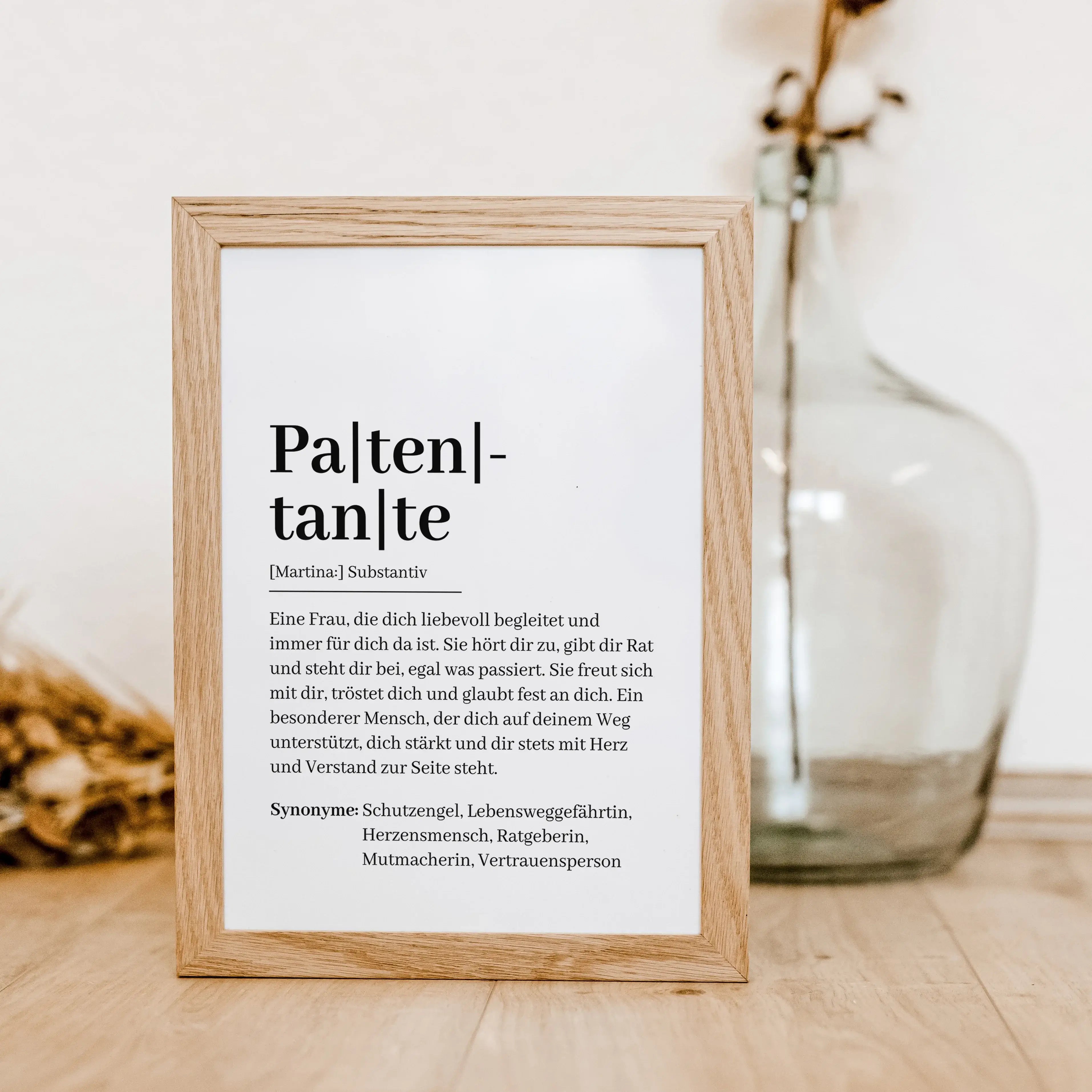 Patentante Definition Poster-Personalisiertes Poster-famprints-Suchst du ein besonderes Geschenk für deine Patentante? Unser Patentante Definition Poster ist die perfekte Wahl! Dieses liebevoll gestaltete Poster zeigt auf einzigartige Weise, was eine Pate