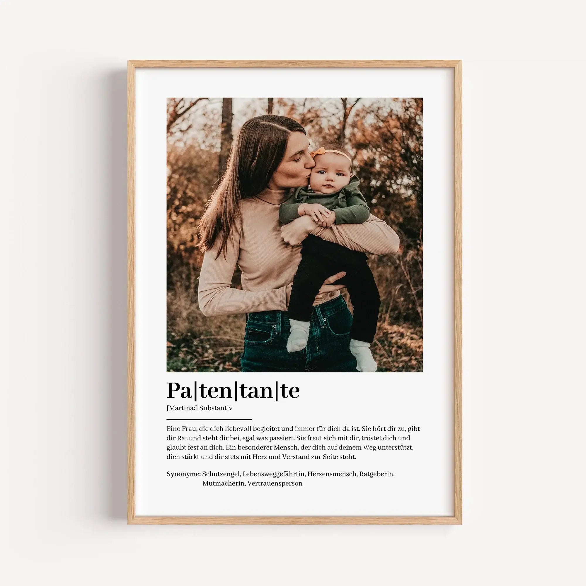 Patentante Definition Poster mit Foto-Personalisiertes Poster-famprints-Suchst du nach einem besonderen Geschenk für deine Patentante? Unser Patentante Definition Poster mit Foto ist die perfekte Wahl! Dieses liebevoll gestaltete Poster zeigt auf einzigar