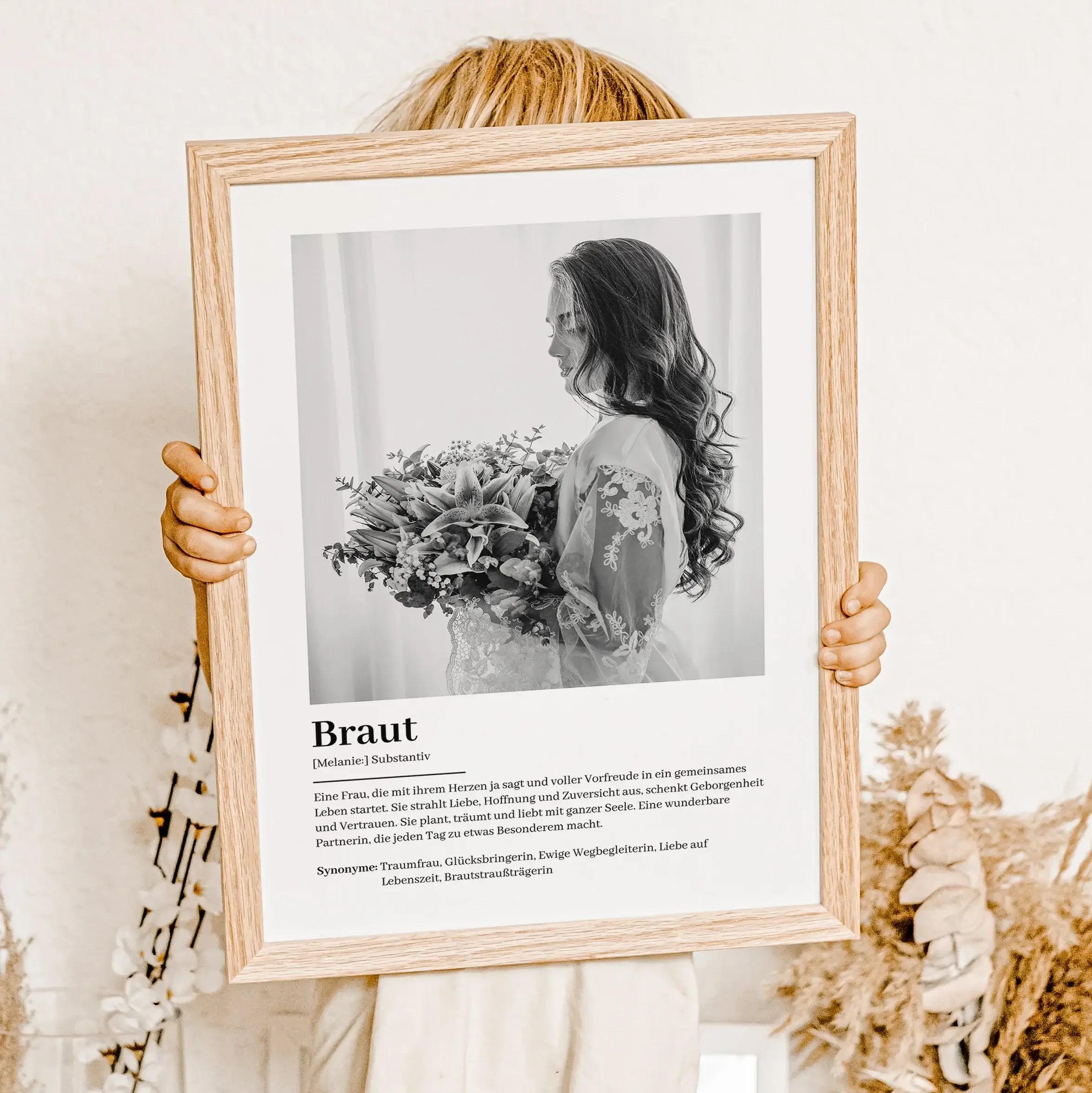 Braut Definition Poster mit Foto-Personalisiertes Poster-famprints-Suchst du nach einem einzigartigen Geschenk für die Braut? Unser Braut Definition Poster mit Foto ist die perfekte Wahl! Dieses liebevoll gestaltete Poster zeigt auf besondere Weise, was e