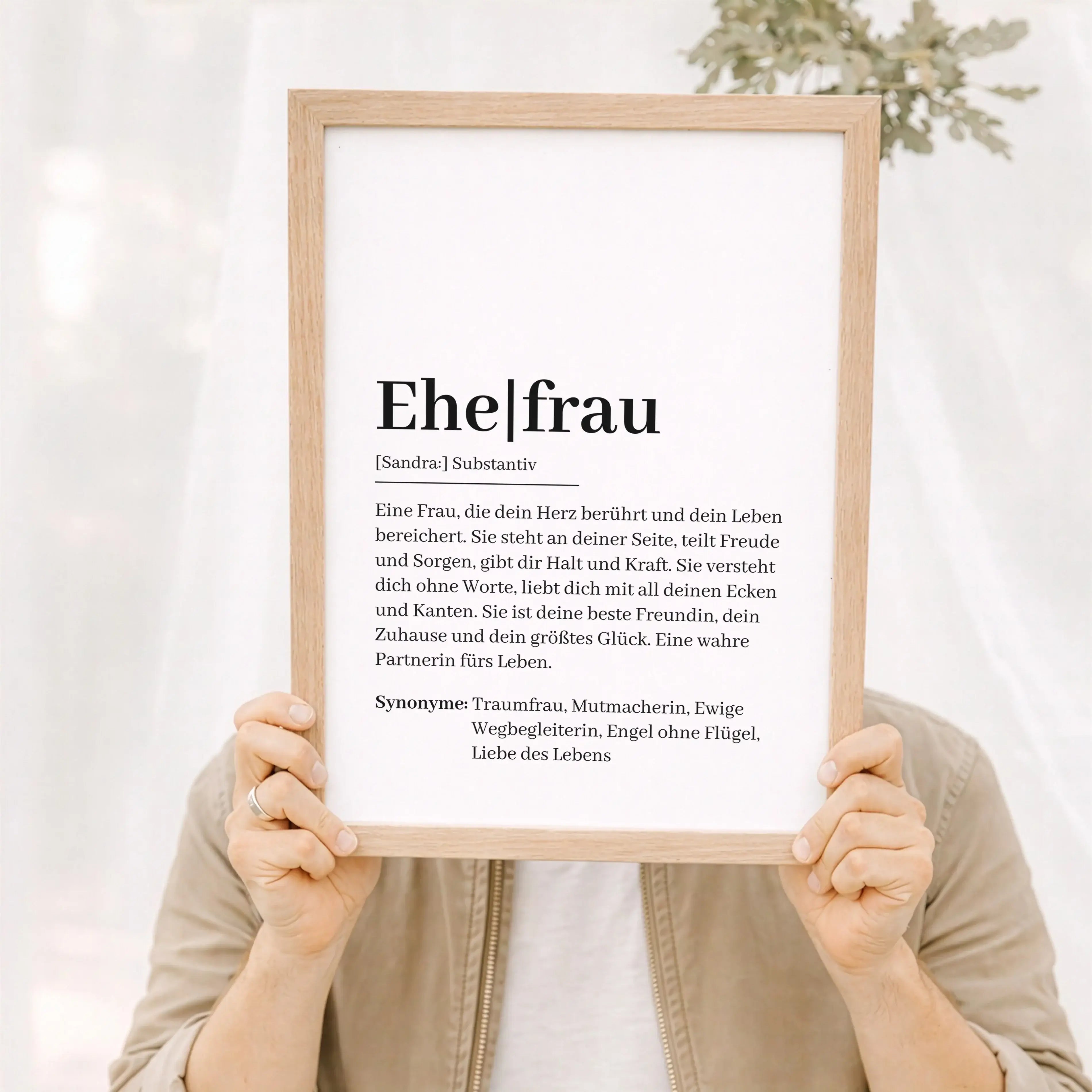 Ehefrau Definition Poster-Personalisiertes Poster-famprints-Das Ehefrau Definition Poster ist eine liebevolle Art, deiner Partnerin zu zeigen, was sie für dich bedeutet. Der stilvolle Definitionstext beschreibt auf emotionale und ehrliche Weise, was eine