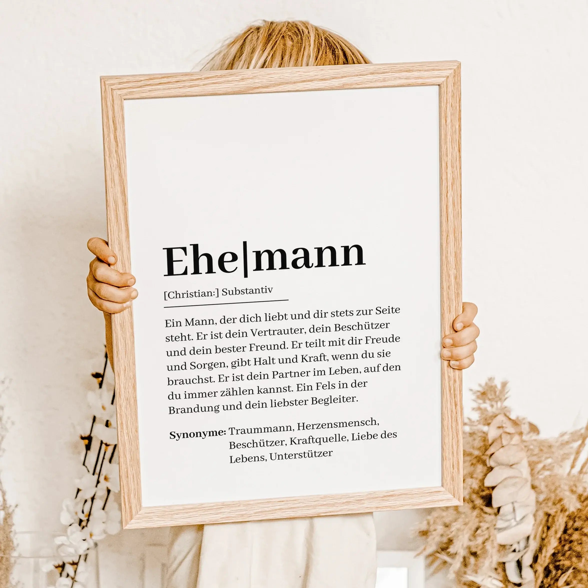 Ehemann Definition Poster-Personalisiertes Poster-famprints-Das Ehemann Definition Poster ist das perfekte personalisierte Geschenk, um deinem Ehemann auf liebevolle Weise zu zeigen, wie besonders er für dich ist. Dieses liebevoll gestaltete Poster beschr