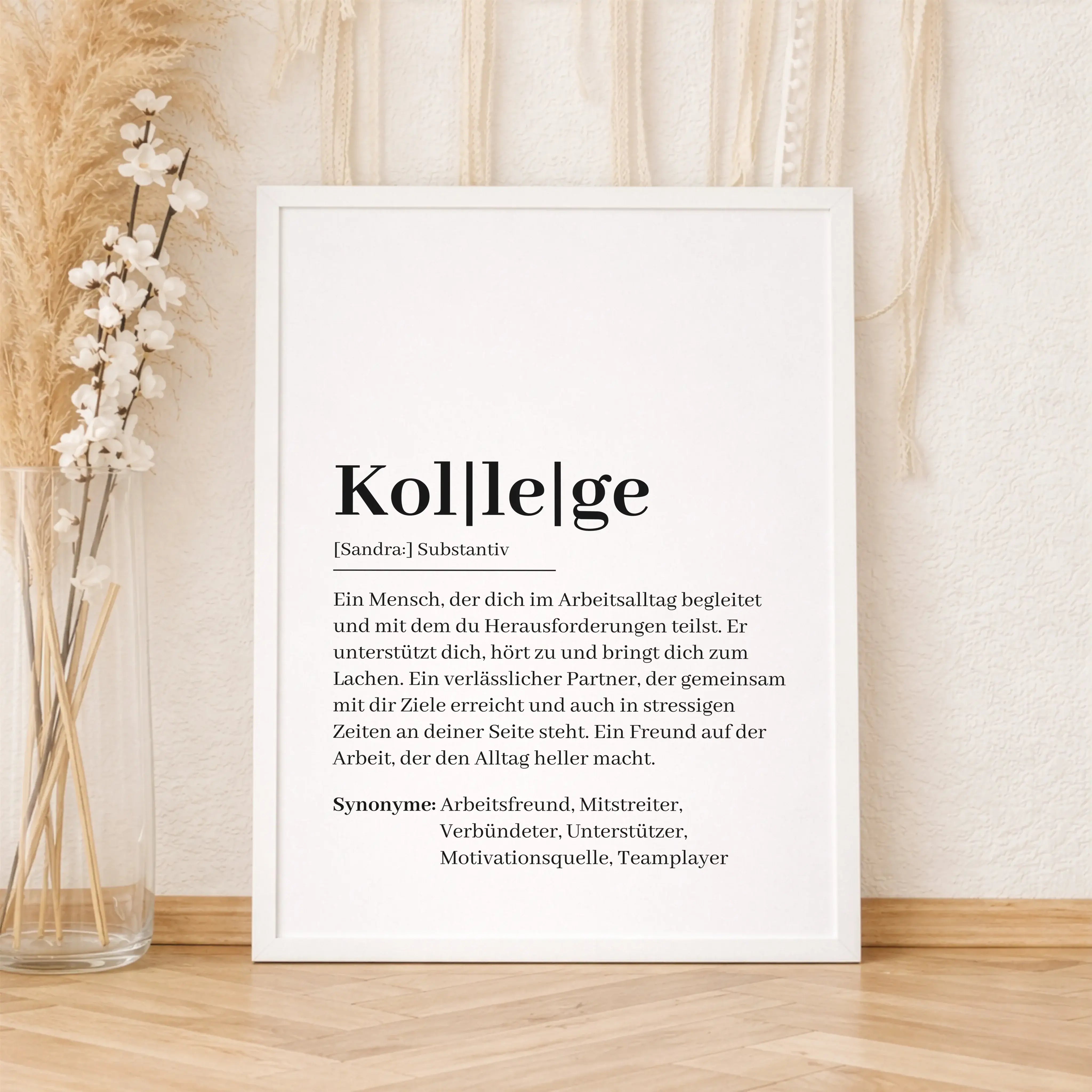 Kollege Definition Poster-Personalisiertes Poster-famprints-Das Kollege Definition Poster ist ein persönliches Geschenk für Menschen, mit denen du mehr teilst als nur den Arbeitsalltag. Es beschreibt auf liebevolle und ehrliche Weise, was einen echten Kol