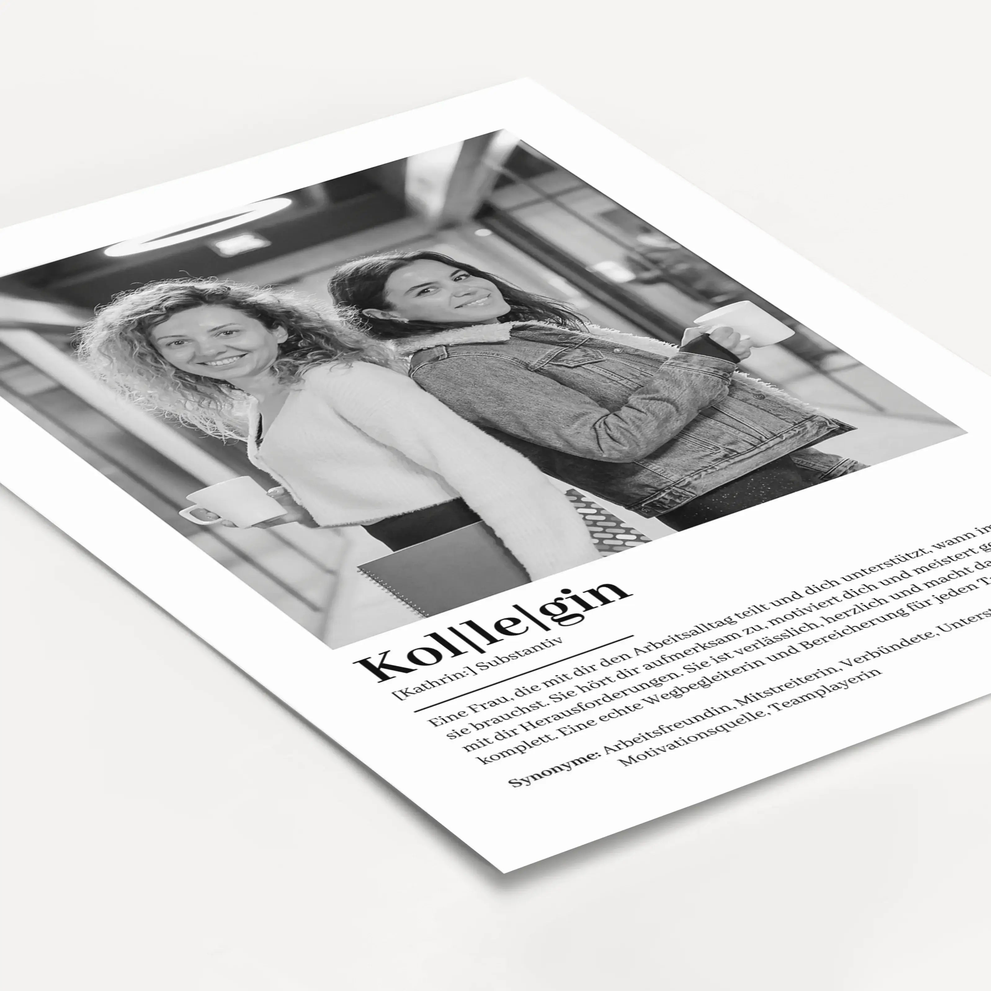 Kollegin Definition Poster mit Foto-Personalisiertes Poster-famprints-Das Kollegin Definition Poster mit Foto ist das perfekte personalisierte Geschenk für deine Kollegin. Dieses liebevoll gestaltete Poster zeigt auf einzigartige Weise, wie besonders dein