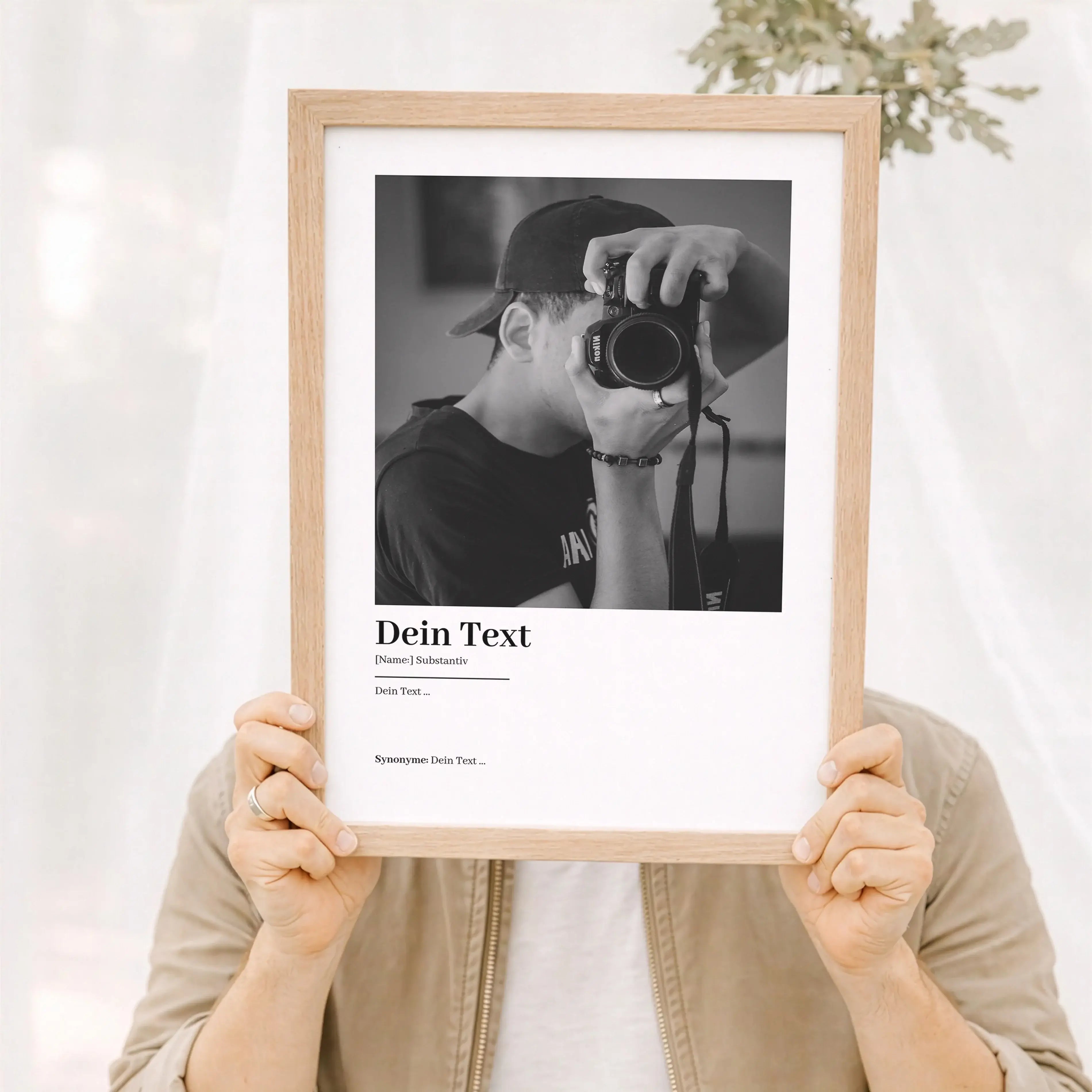 Eigener Text Definition Poster mit Foto-Personalisiertes Poster-famprints-Eigener Text Definition Poster mit Foto von famprints verbindet dein Lieblingsbild mit Worten, die Bedeutung haben. Du gestaltest ein persönliches Definition Poster, bei dem dein ei