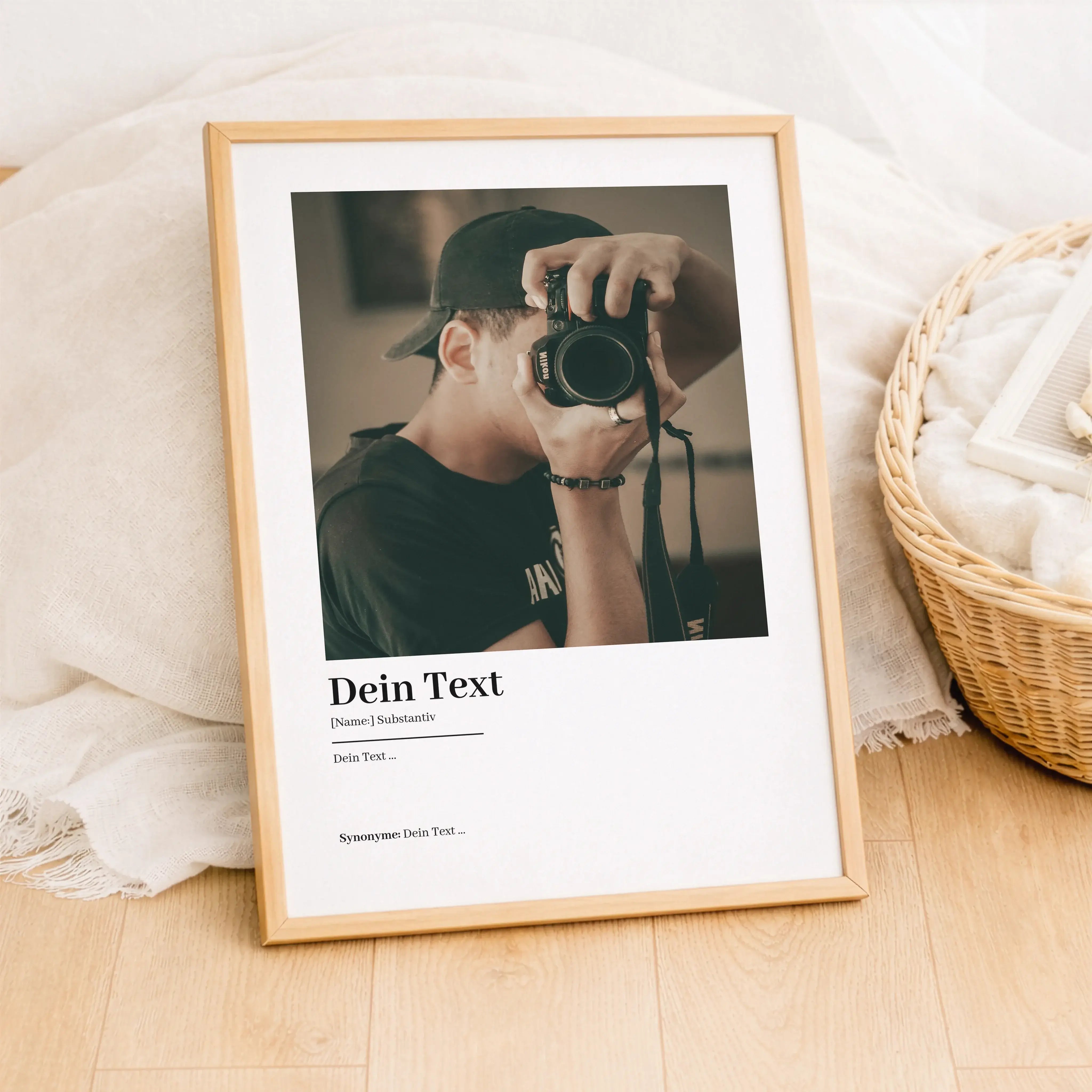 Eigener Text Definition Poster mit Foto-Personalisiertes Poster-famprints-Eigener Text Definition Poster mit Foto von famprints verbindet dein Lieblingsbild mit Worten, die Bedeutung haben. Du gestaltest ein persönliches Definition Poster, bei dem dein ei