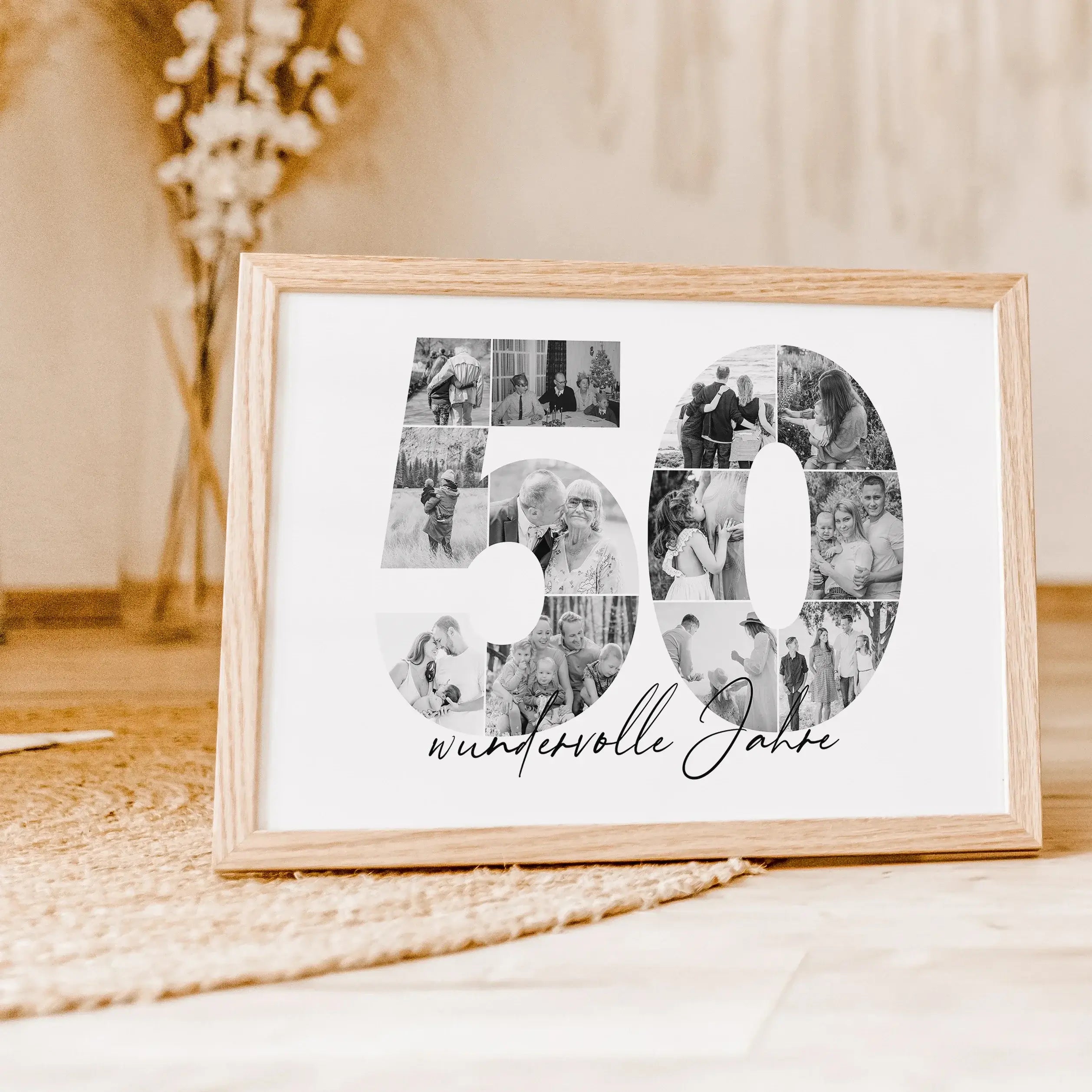 Foto Poster 50 Jahre - Personalisiertes Poster - famprints - Feiere besondere Momente mit unserem einzigartigen Foto Poster 50! Dieses hochwertige Fotoposter zeigt die Zahl 50, die du mit deinen persönlichen Fotos individuell gestalten kannst. So entsteht