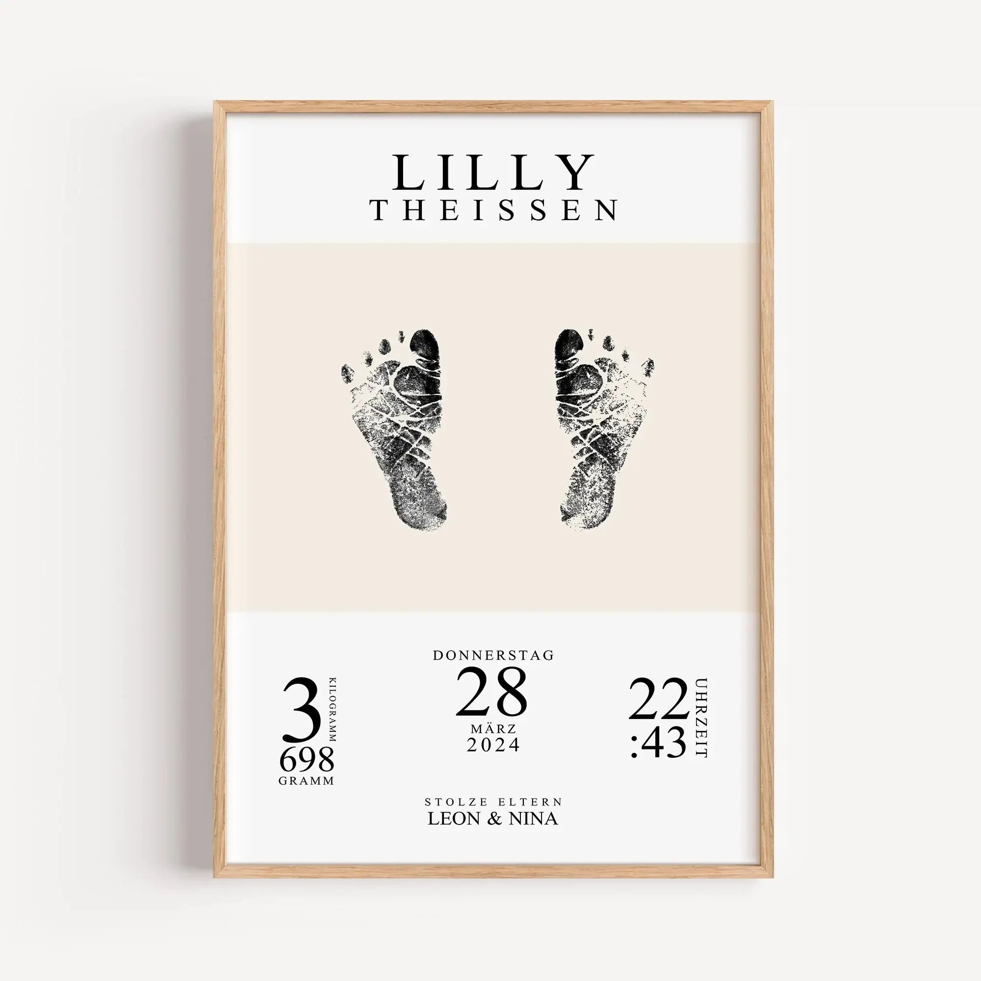Geburtsposter mit Abdruck - Personalisiertes Poster - famprints - Entdecke unser einzigartiges Geburtsposter mit Abdruck, das perfekte personalisierte Geschenk zur Geburt! Gestalte das Poster individuell mit den Geburtsdaten, dem Namen deines Babys und de