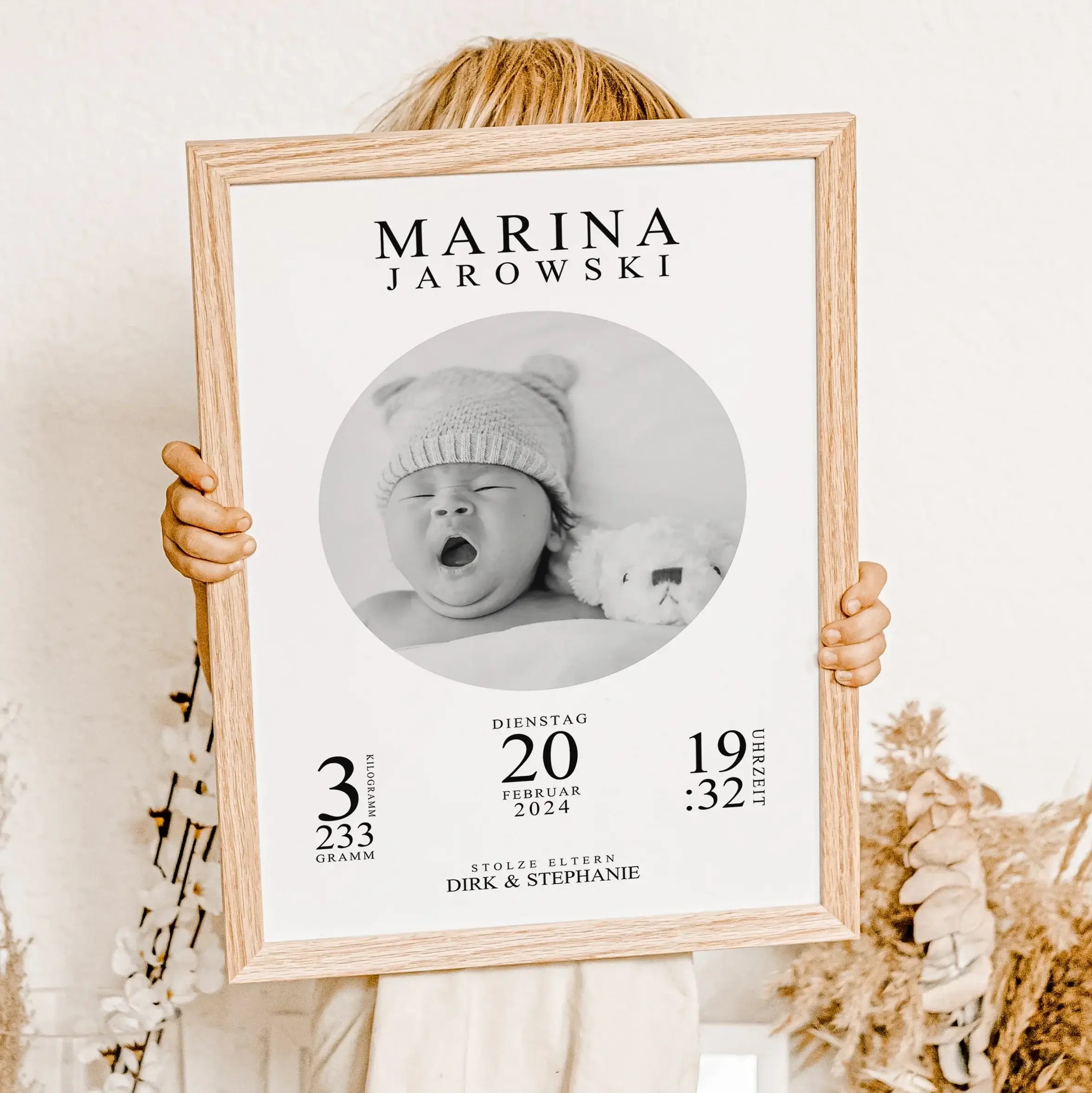 Geburtsposter mit Foto - Personalisiertes Poster - famprints - Entdecke unser einzigartiges Geburtsposter mit Foto, das die schönsten Momente der Geburt deines Kindes für immer festhält. Personalisiere das Poster ganz einfach mit den wichtigsten Geburtsda