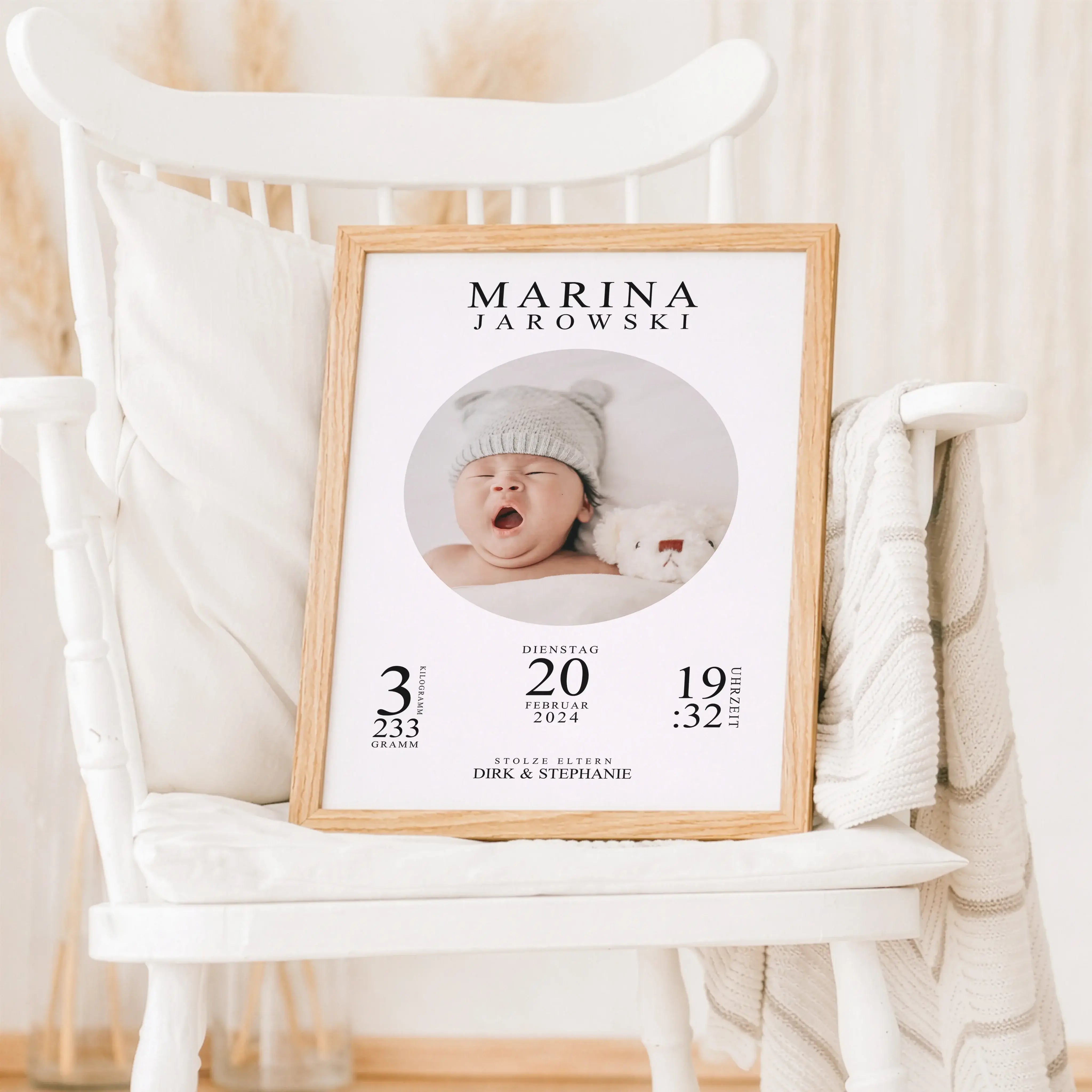 Geburtsposter mit Foto-Personalisiertes Poster-famprints-Ein Geburtsposter mit Foto ist eine wundervolle Möglichkeit, die ersten Daten und Momente deines Babys stilvoll festzuhalten. Bei famprints gestaltest du dein persönliches Poster ganz einfach selbst