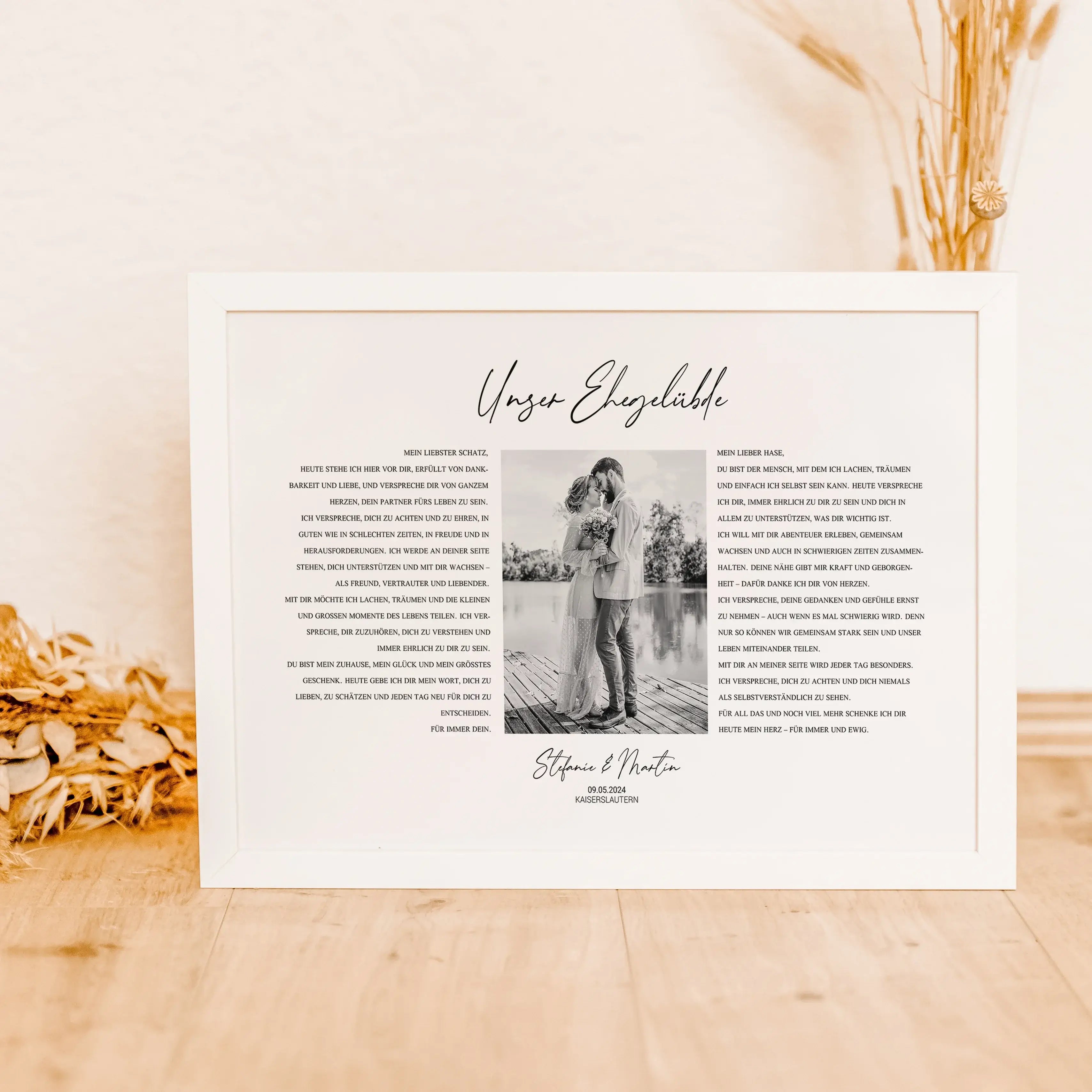 Ehegelübde Poster - Personalisiertes Poster - famprints - Feiere eure Liebe mit unserem einzigartigen Ehegelübde Poster – das perfekte personalisierte Geschenk zur Hochzeit oder zum Hochzeitstag! Dieses besondere Poster kannst du mit den Eheversprechen vo